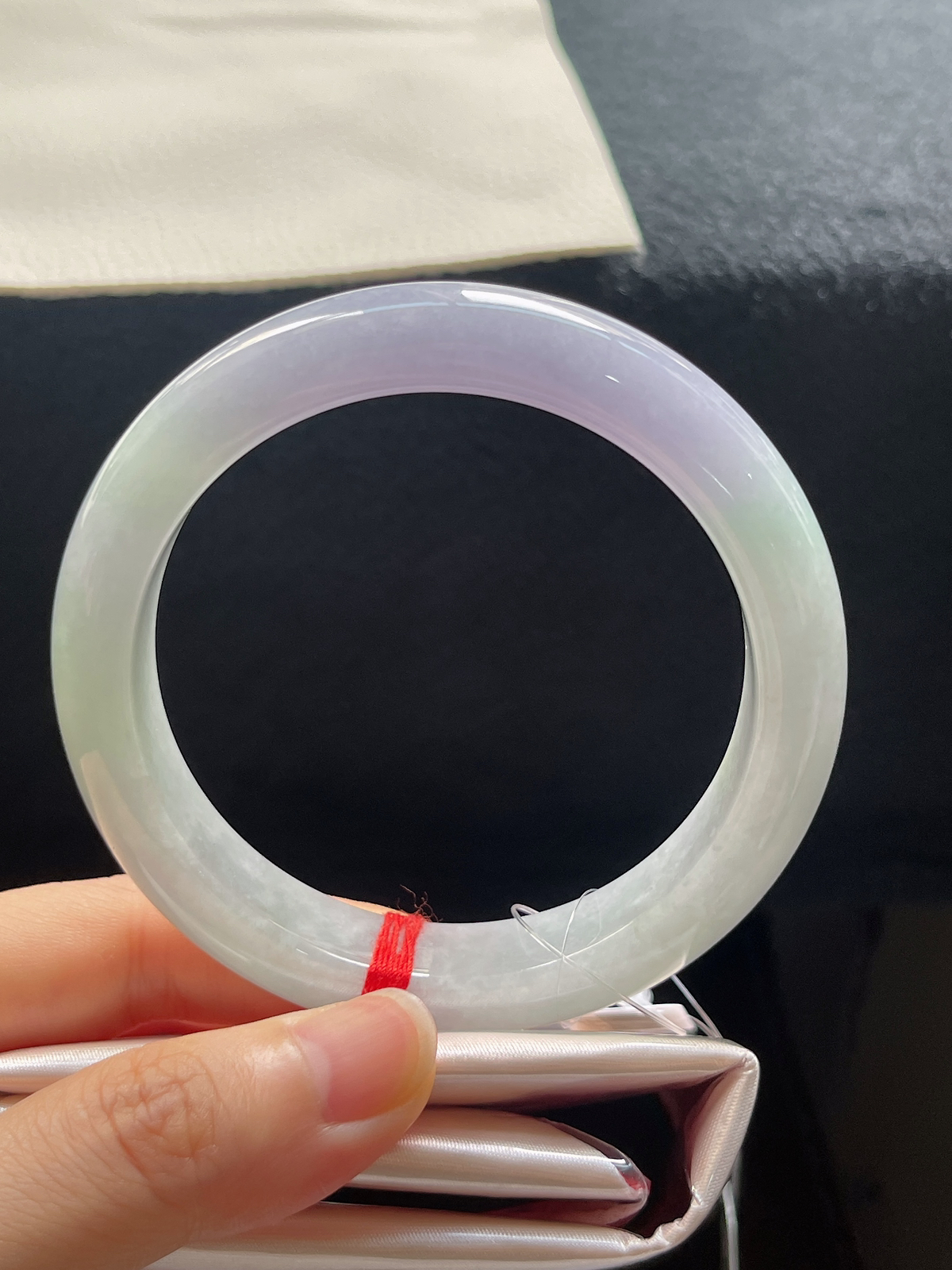 正圈57.5圈口，翡翠糯化种春带彩手镯