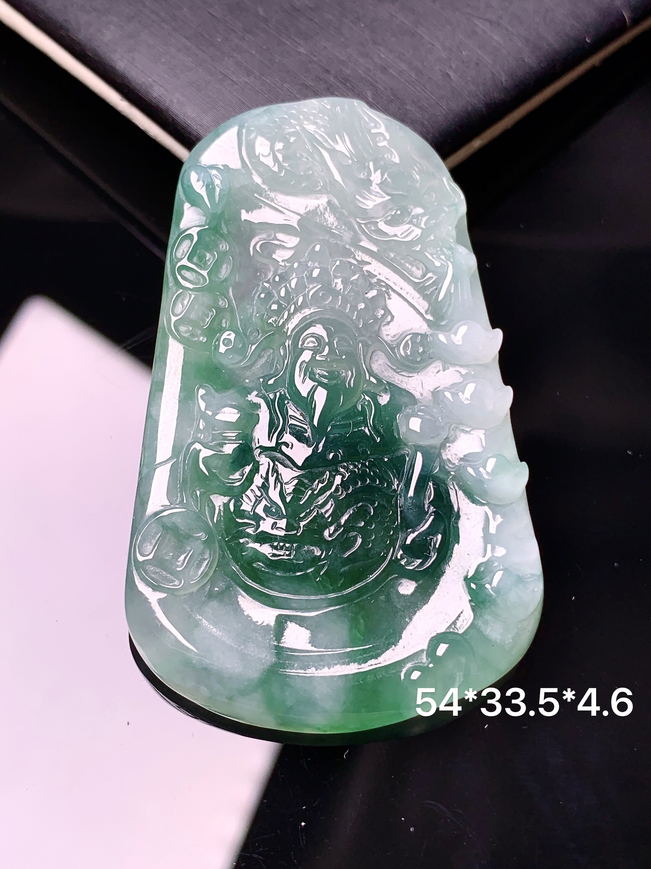 冰种飘绿黄财神吊坠 玉质细腻 色泽艳丽清新 水润亮眼 整体尺寸54*33.5*4.6d1