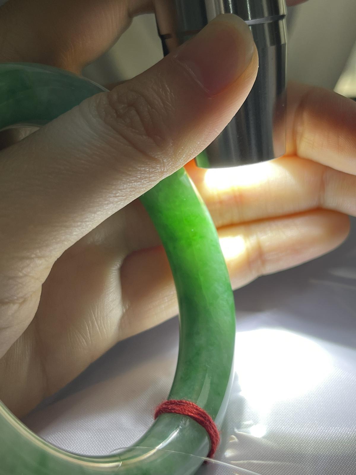 圆镯54.3圈口，翡翠糯化种绿色手镯