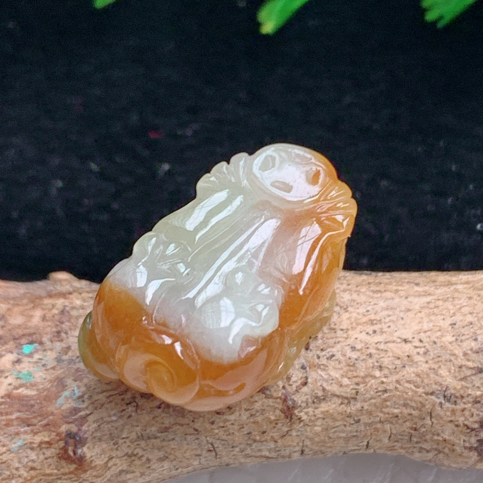 lz实拍16.3*10*7.5缅甸天然翡翠a货精雕冰三彩立体小貔貅玉吊坠 玉挂件