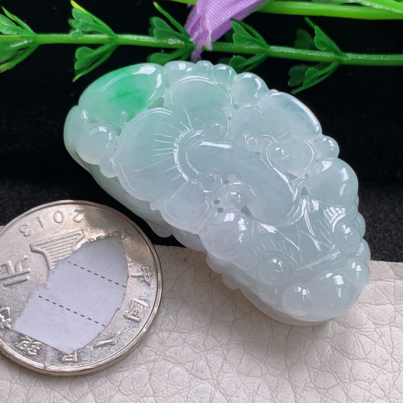 gp实拍46*23.6*12缅甸翡翠精雕清新飘绿大气招财貔貅 玉皮休玉吊坠