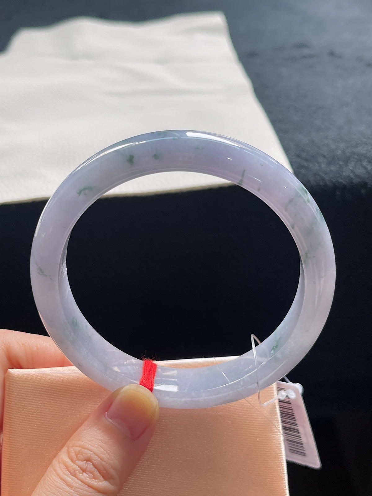 正圈60圈口，翡翠淡紫底飘花手镯