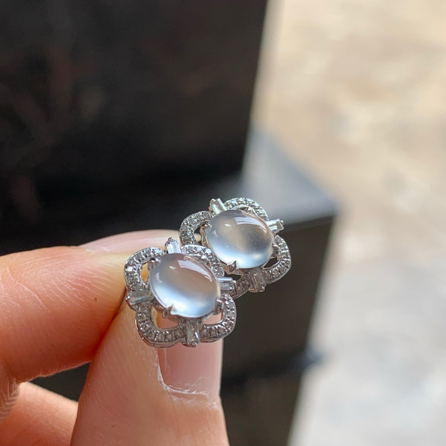 金钻镶嵌冰种耳钉^_^水润