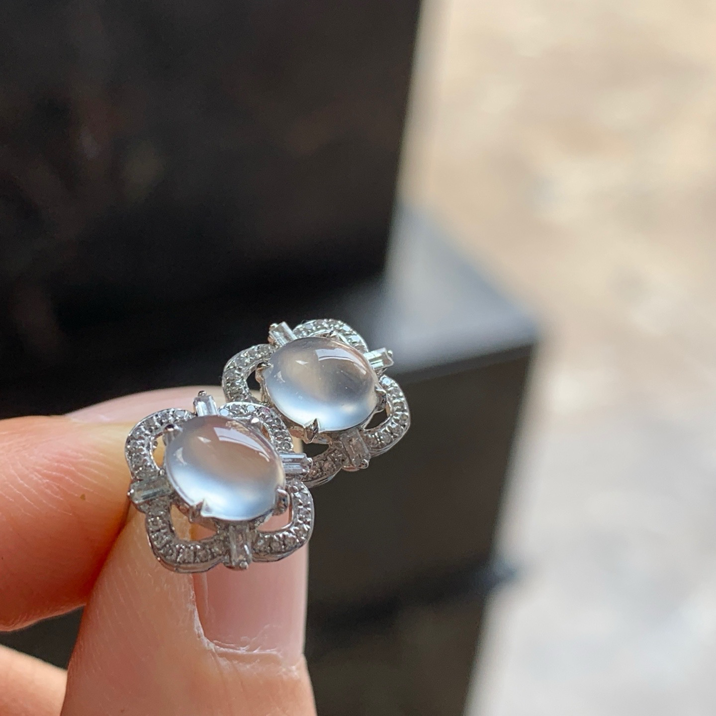 金钻镶嵌冰种耳钉^_^水润