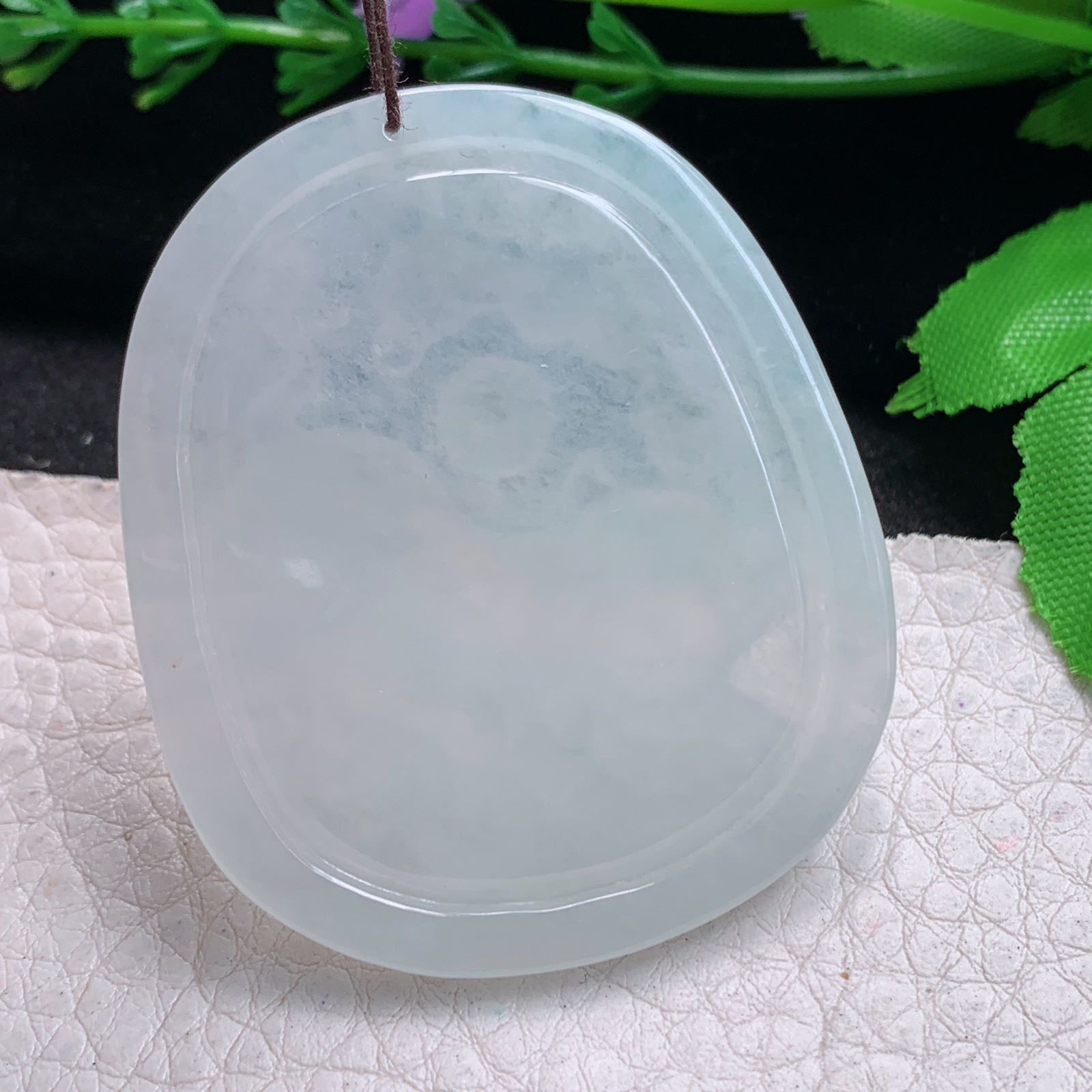 py实拍50.8*43*4.8缅甸翡翠精雕冰纯招财猪 生肖猪玉项坠 玉挂件