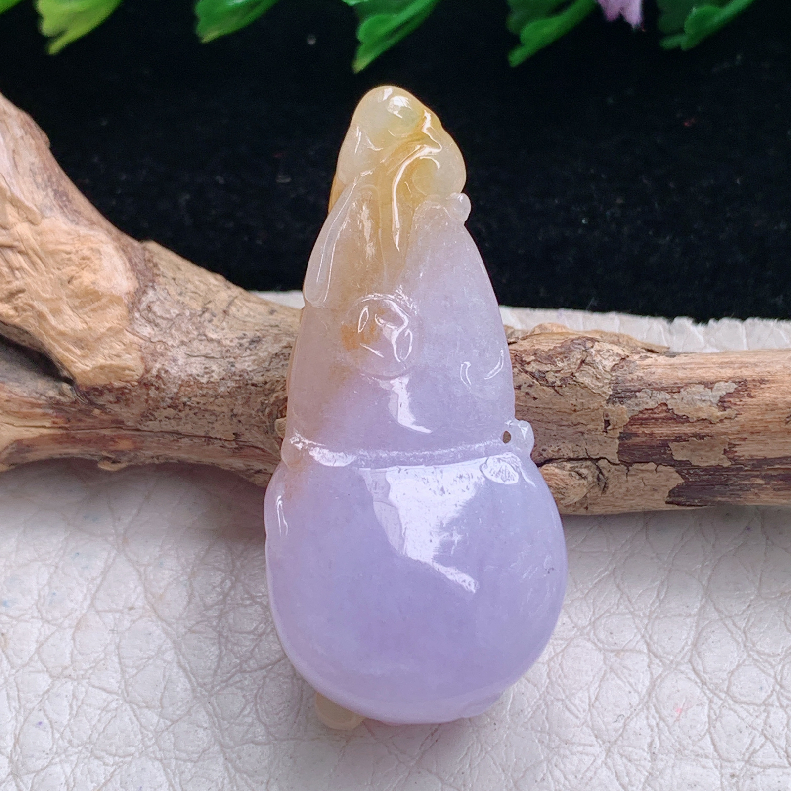 lz实拍36*17*9.8特色缅甸天然翡翠a货精雕双彩葫芦 玉葫芦玉吊坠 玉挂件