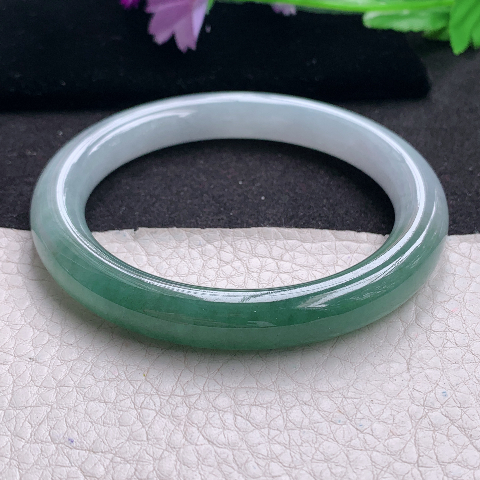 xc大圈口60*9.9招财美人镯 天然缅甸翡翠A货手镯双彩圆条玉手环