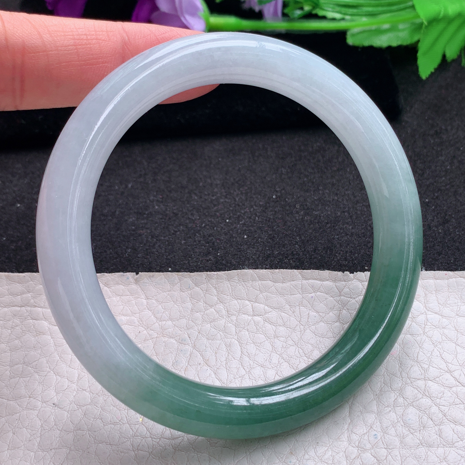 xc大圈口60*9.9招财美人镯 天然缅甸翡翠A货手镯双彩圆条玉手环