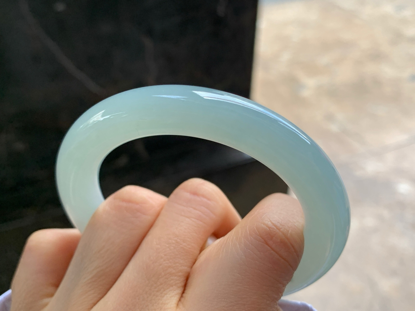 55-10.3

蓝底圆条手镯^_^细腻