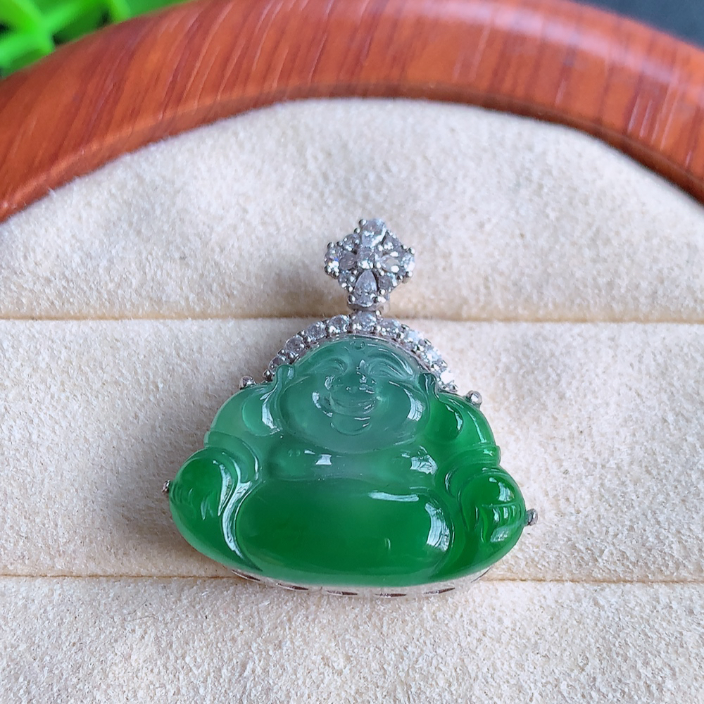 冰润925银饰佛公挂件 玉质细腻  精雕弥勒佛，笑佛福耳垂肩，面相喜庆，开怀大笑，憨态可掬。惟妙惟肖