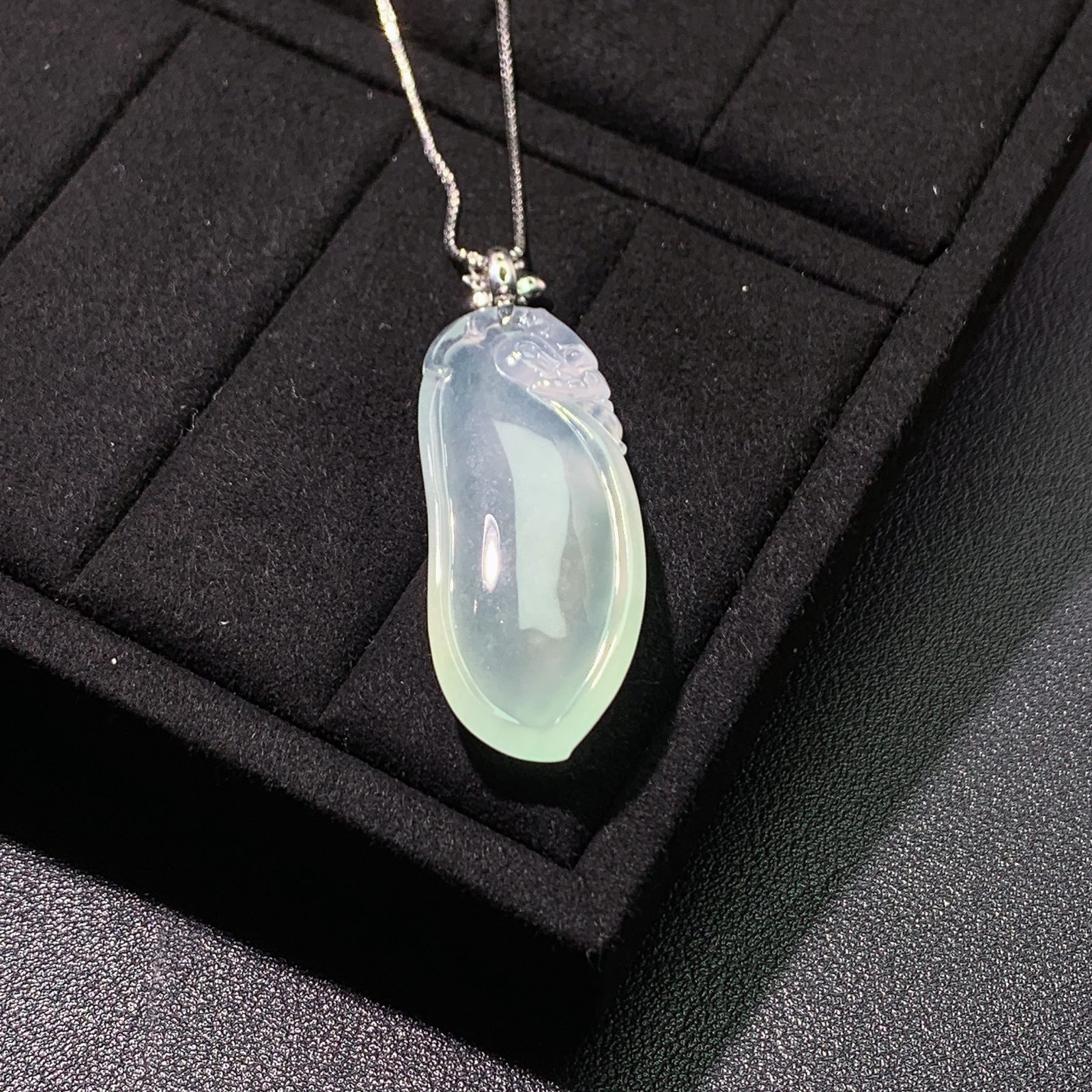 冰种福瓜吊坠 尺寸51.5-17.5-7.9毫米