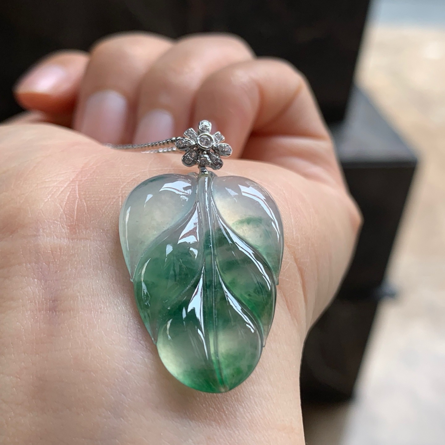 金扣绿花叶子^_^飘花灵韵