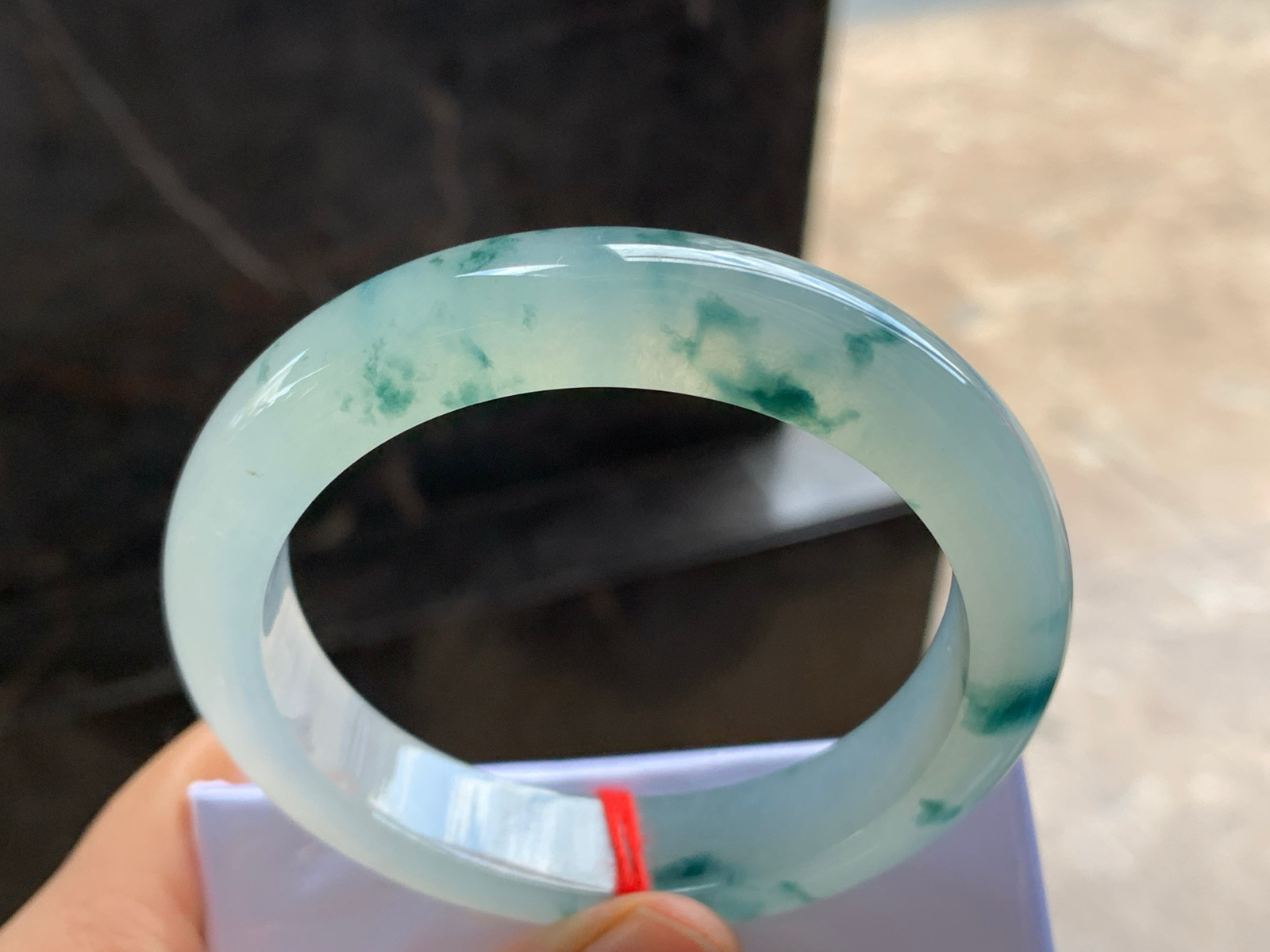 56.5-12.9-8.8mm

蓝花手镯^_^飘花灵韵