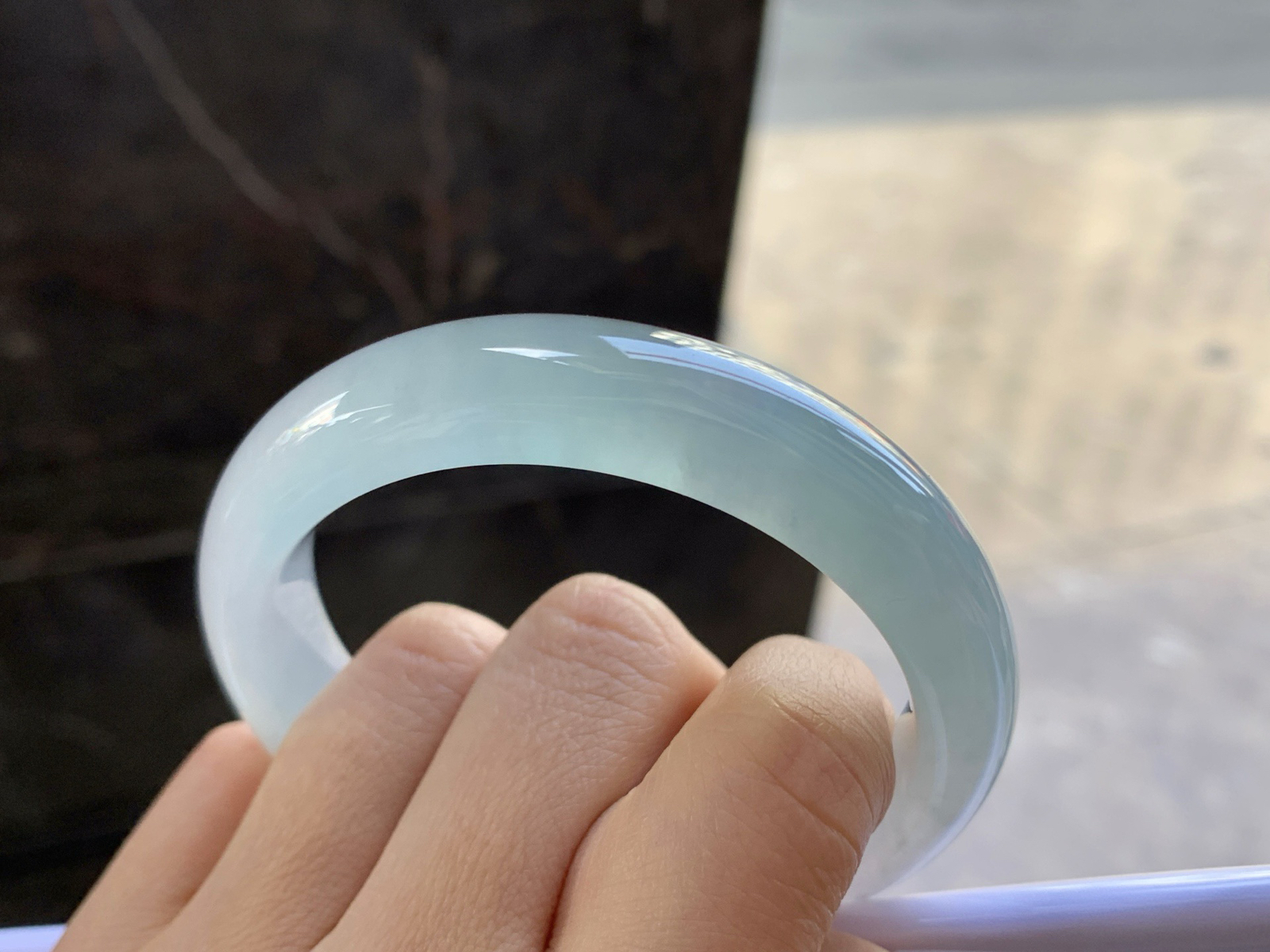 55-13-8.6

蓝水手镯^_^种水冰透