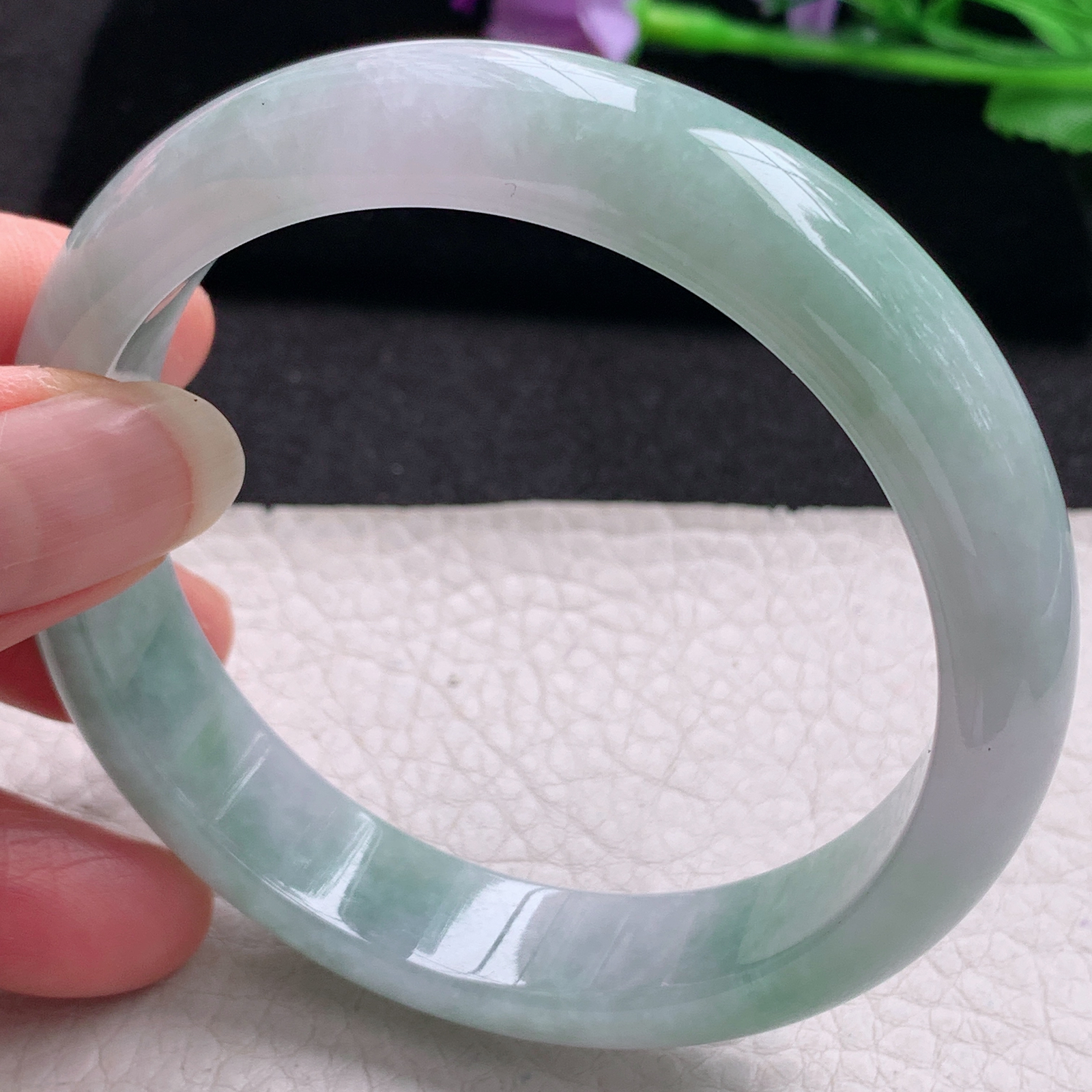 hh大圈口60*13.8*7.8平安镯 缅甸翡翠a货玉手镯精美飘绿正圈玉手环