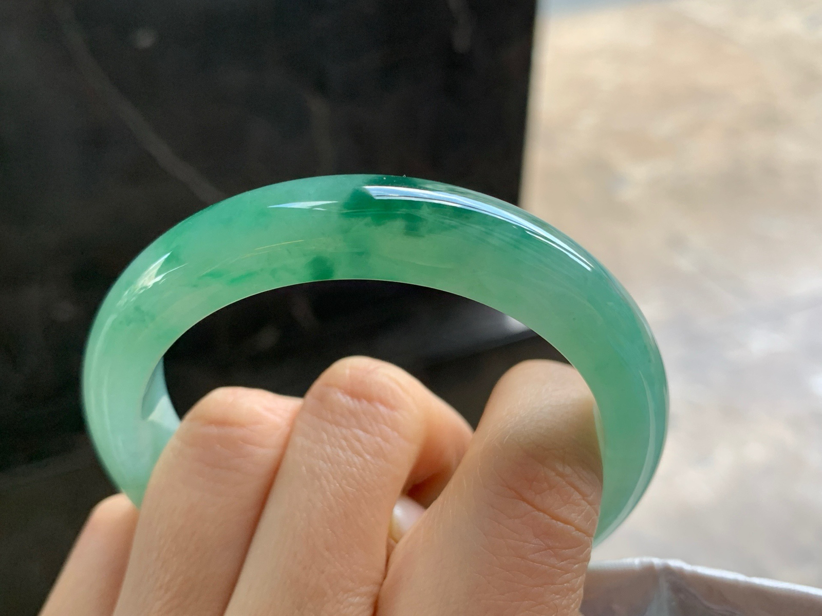 55-12-8.5

晴绿手镯^_^飘花灵韵