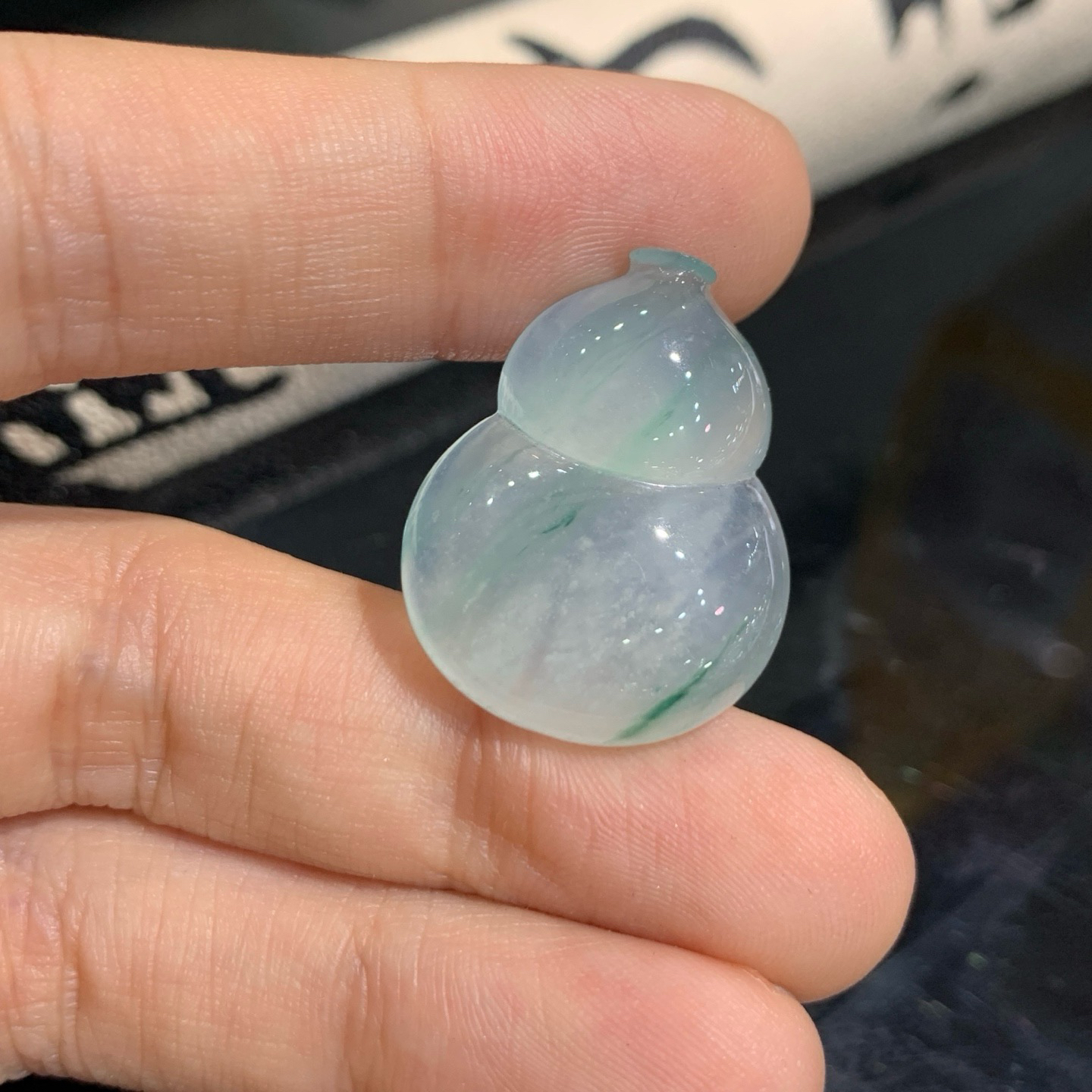 老坑冰润飘花葫芦吊坠 尺寸25-19.8-5.8毫米