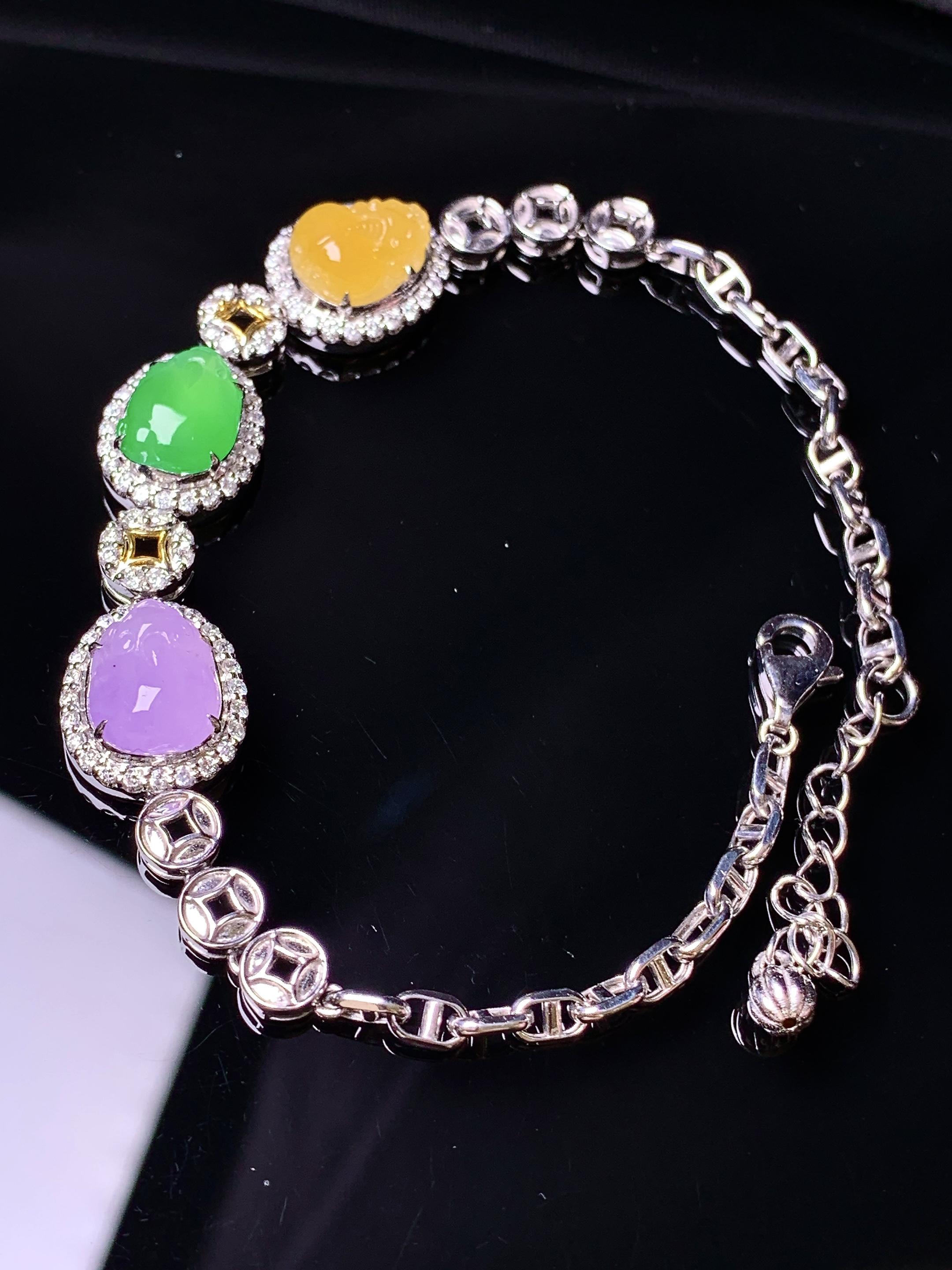 18k金钻镶嵌三彩蛋面手链 玉质细腻 色泽艳丽清新 水润亮眼 整体尺寸180*9.8*5.8L3