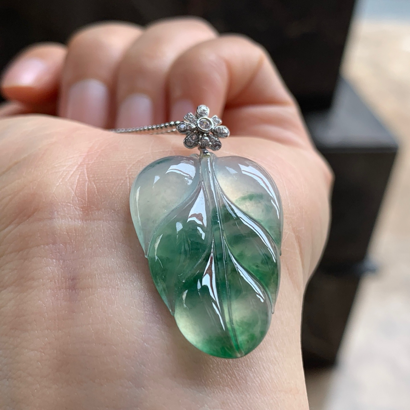 金扣绿花叶子^_^飘花灵韵