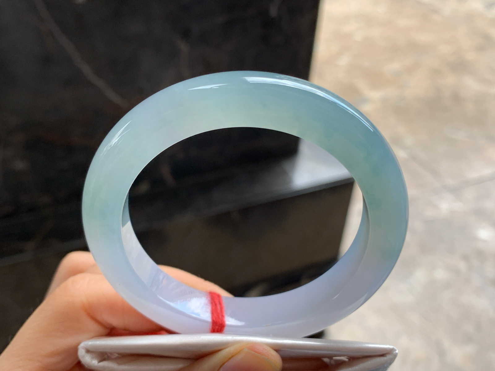 56-11.2-9.6

晴底手镯^_^鲜艳