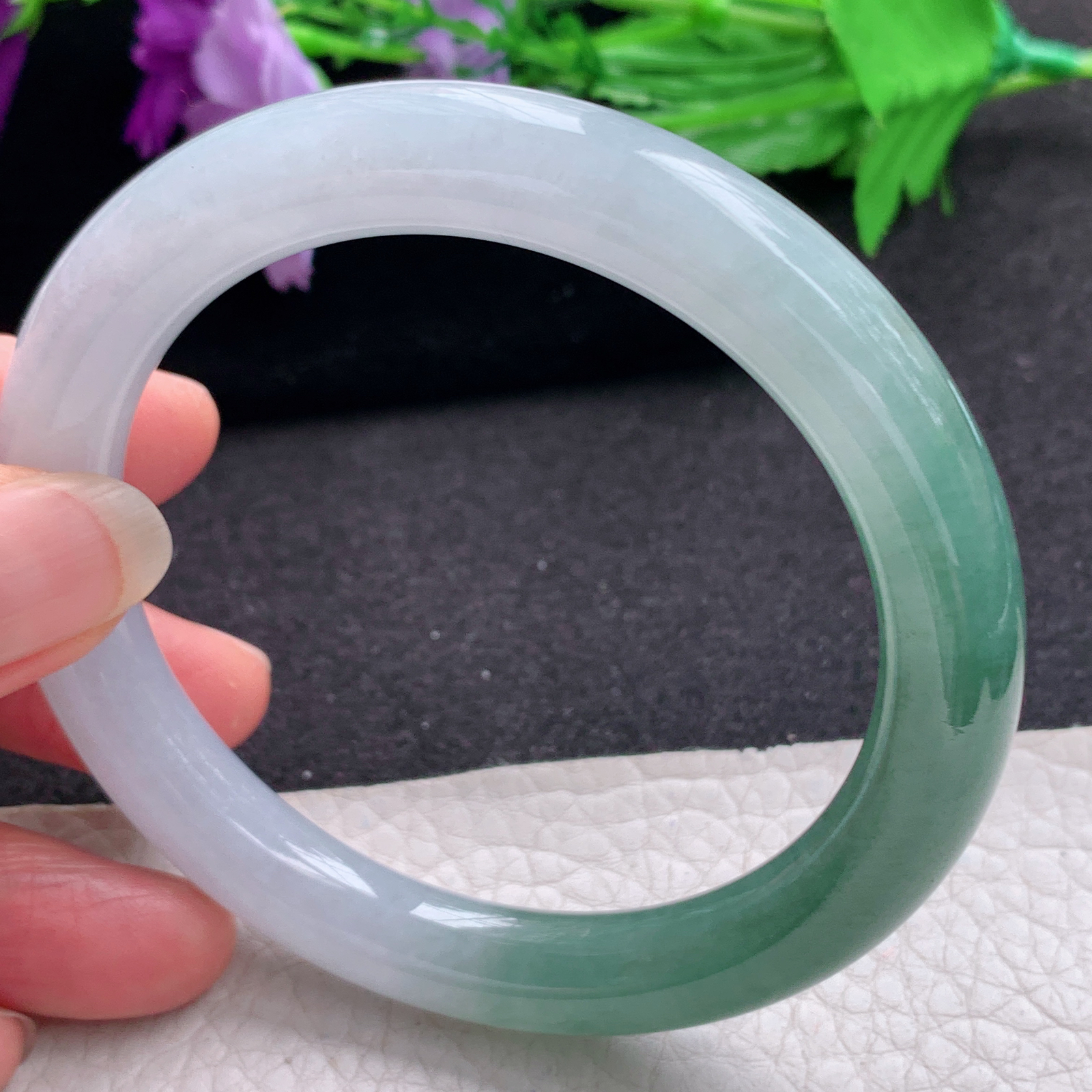 xc大圈口60*9.9招财美人镯 天然缅甸翡翠A货手镯双彩圆条玉手环