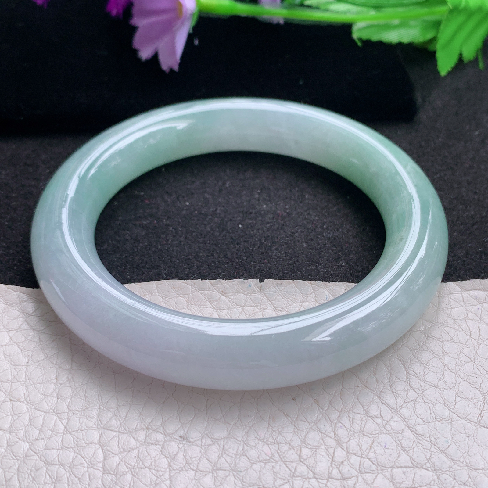 hy实拍57.8*12胖圆镯 天然缅甸翡翠A货手镯胶润清新飘绿圆条正圈玉手环