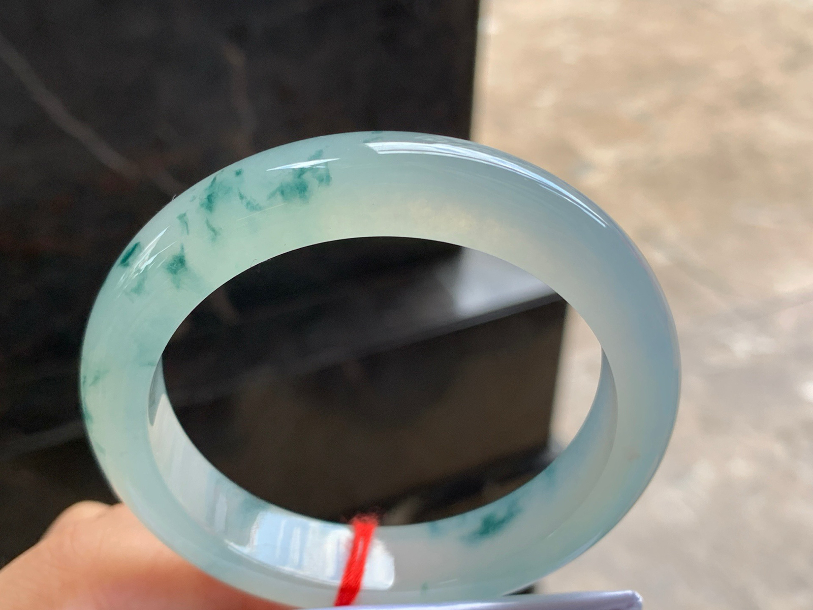 56.5-12.9-8.8mm

蓝花手镯^_^飘花灵韵