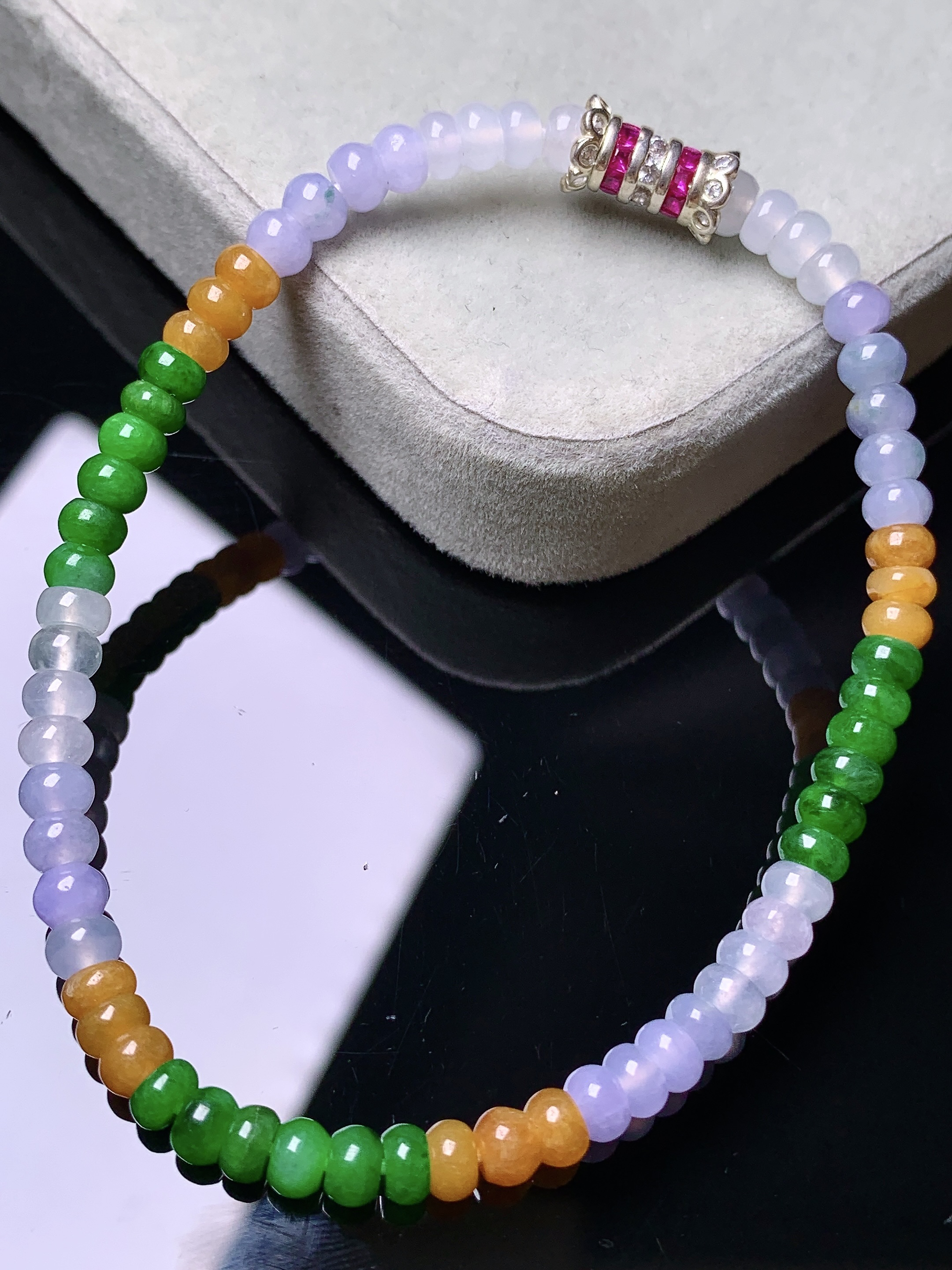 冰黄绿算盘珠手链 玉质细腻 色泽艳丽清新 水润亮眼 整体尺寸4*3w1