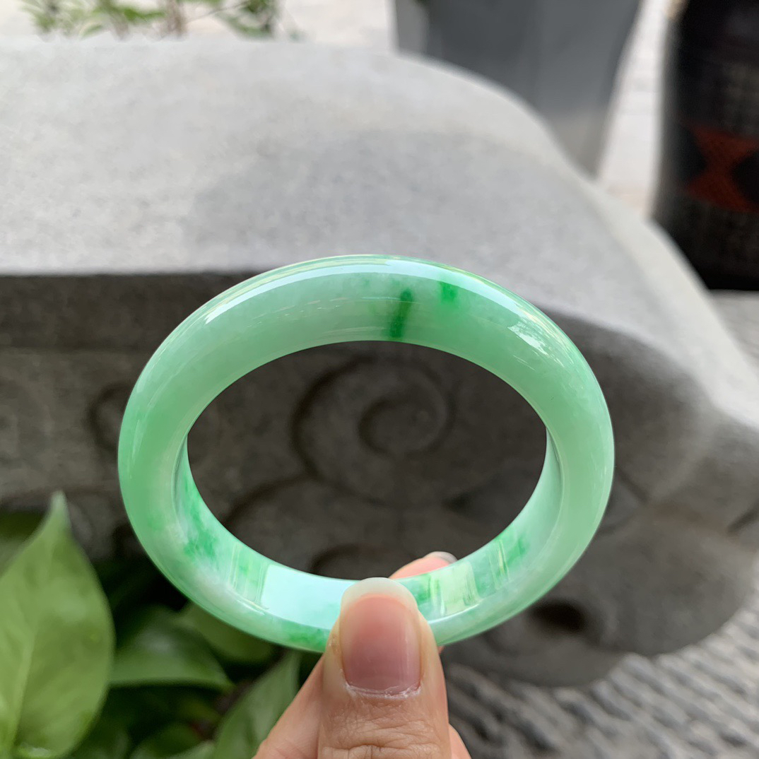 圈口 55-12.4-8.7【满飘绿正圈手镯】正圈55 56可戴