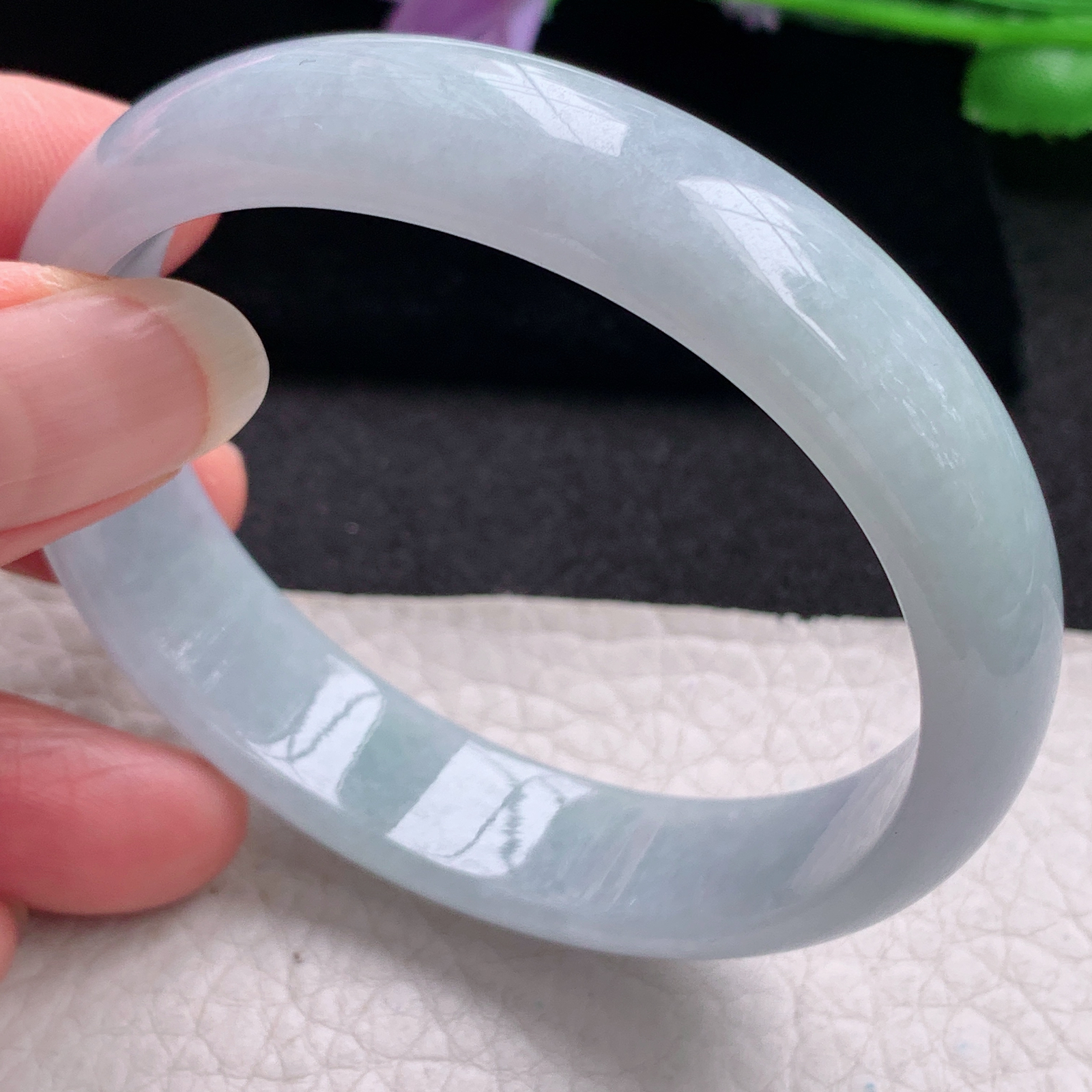 hh纯美款58*52.4*14*6.5贵妃镯 缅甸翡翠a货玉手镯精美淡紫蛋形玉手环