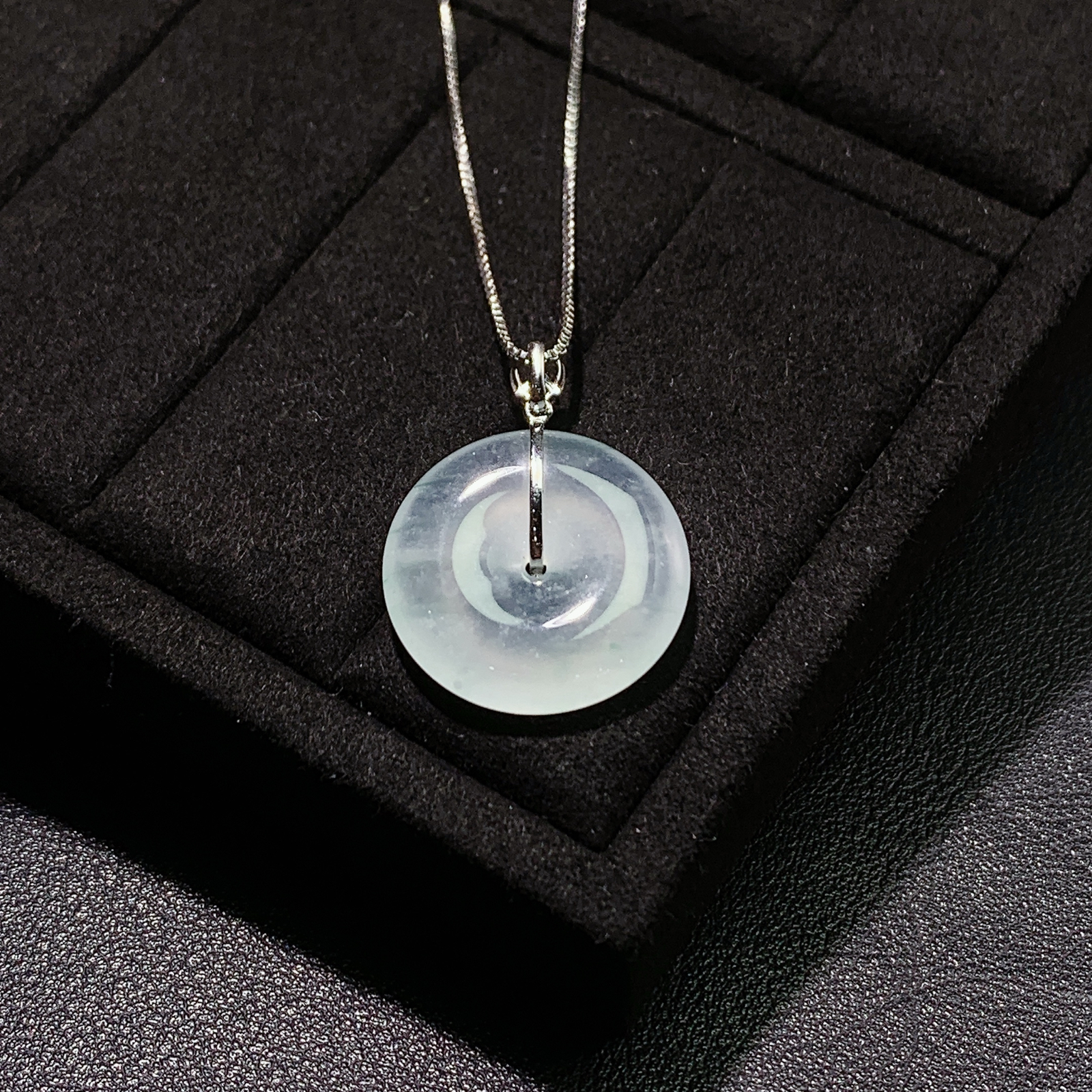 冰种飘花平安扣吊坠 尺寸29.5-22.5-4.6毫米