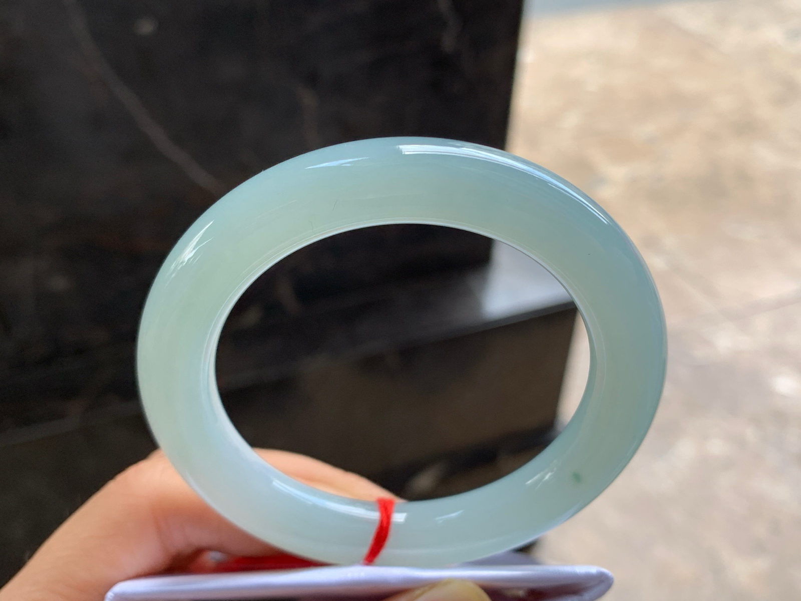 55-10.3

蓝底圆条手镯^_^细腻