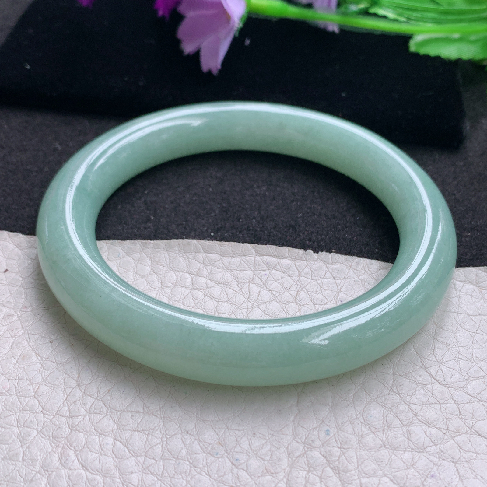 nr甜美款58*10.6美人镯 天然缅甸翡翠A货手镯晴绿圆条清秀玉手环