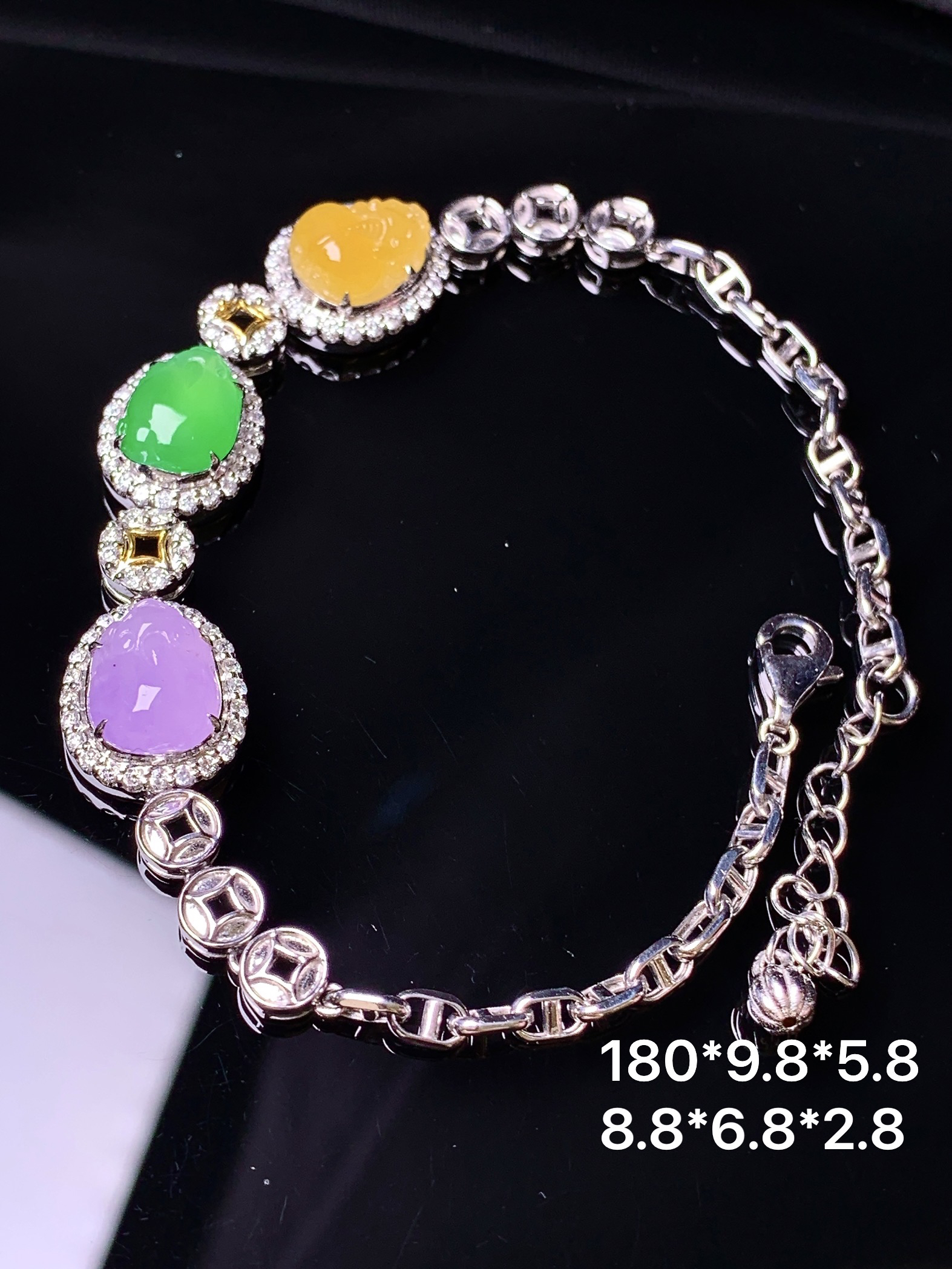 18k金钻镶嵌三彩蛋面手链 玉质细腻 色泽艳丽清新 水润亮眼 整体尺寸180*9.8*5.8L3