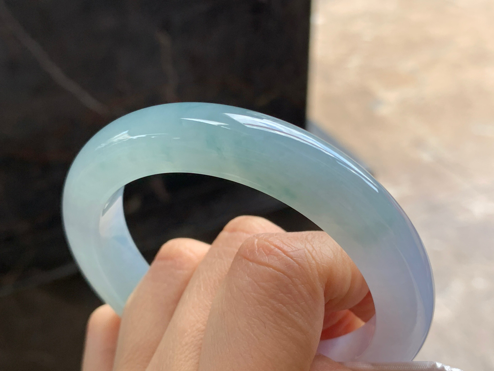 56-11.2-9.6

晴底手镯^_^鲜艳