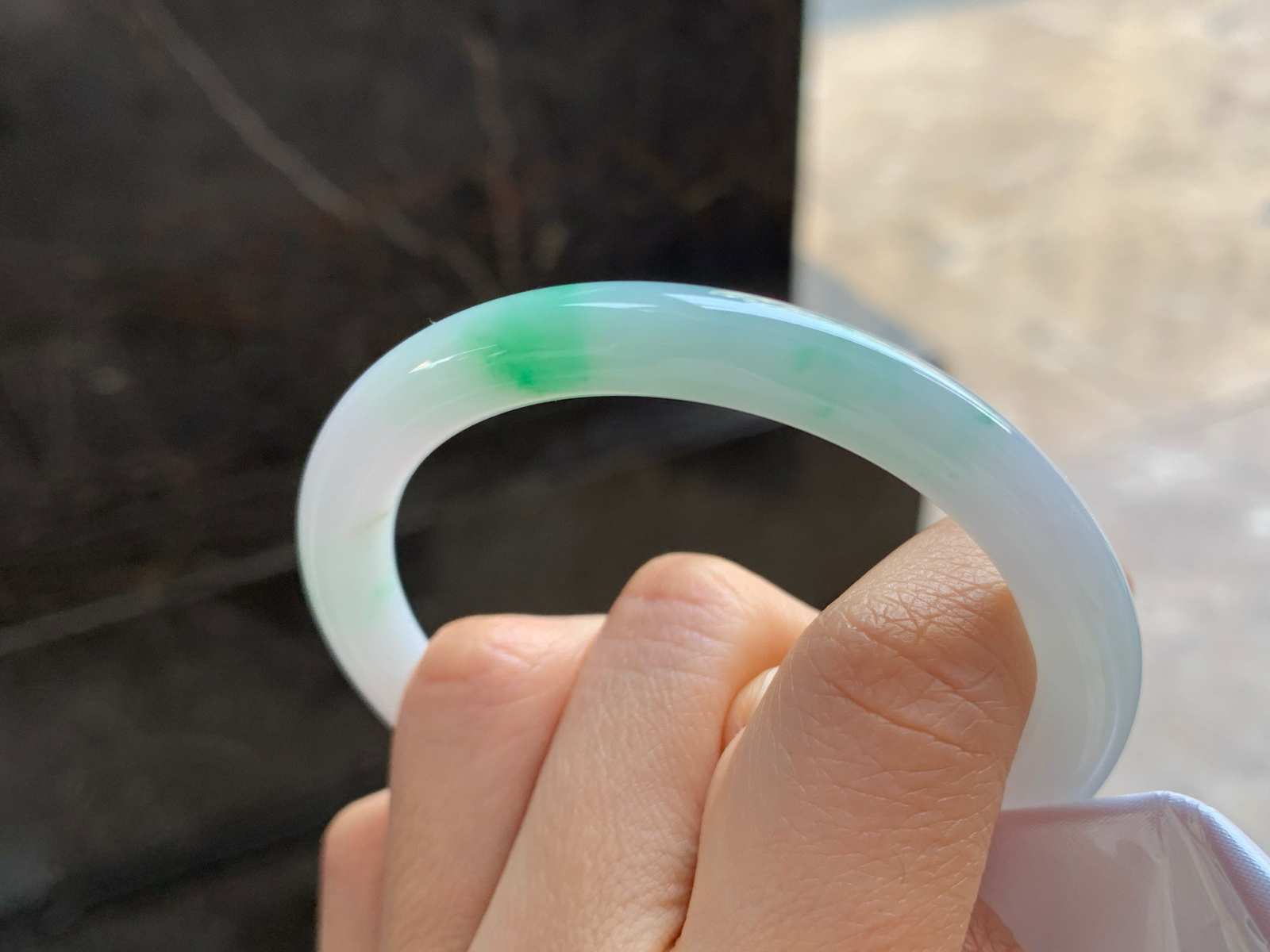 54-8

飘绿细条^_^色阳