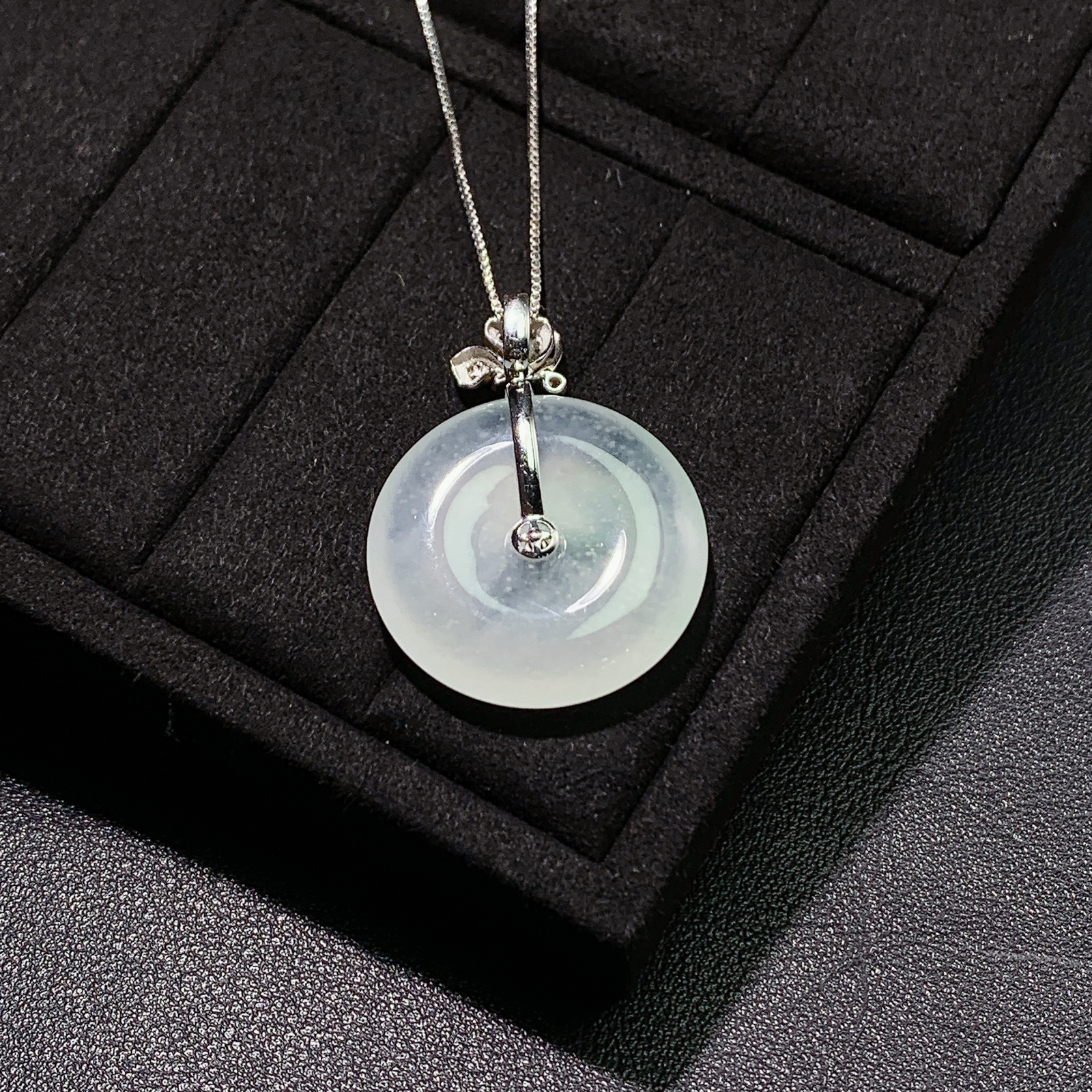 冰润起胶平安扣吊坠 尺寸39.5-29.3-6.1毫米