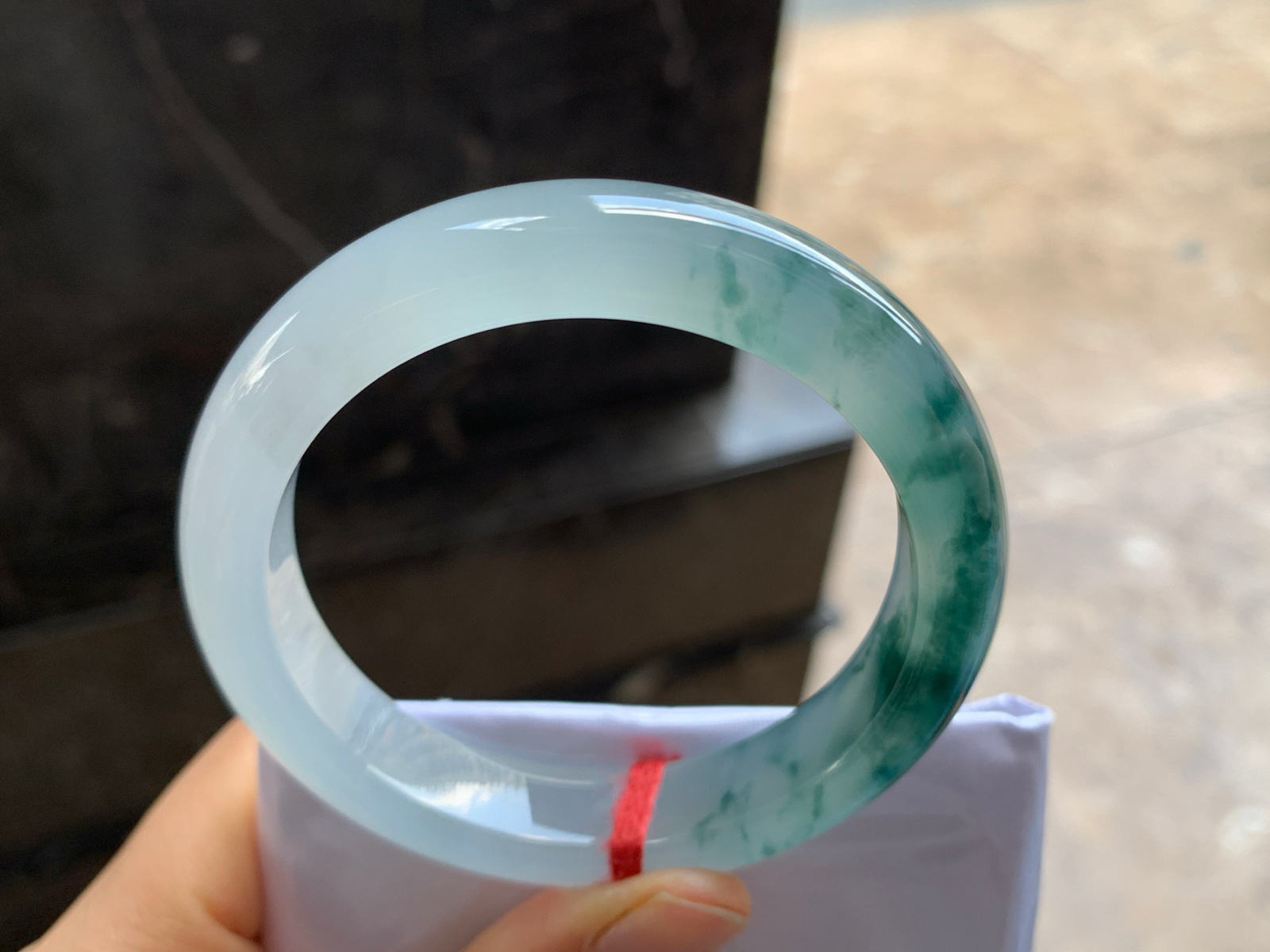 53.5-12-8.3

蓝花手镯^_^飘花灵韵 冰透