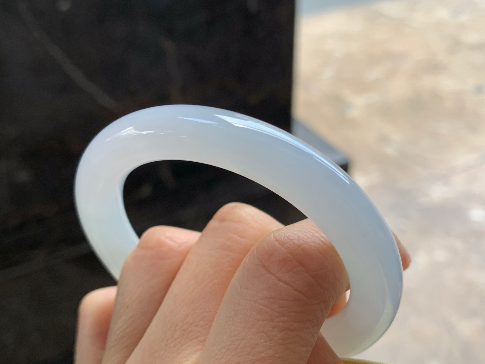 53-9.5
圆条手镯^_^玉质温润