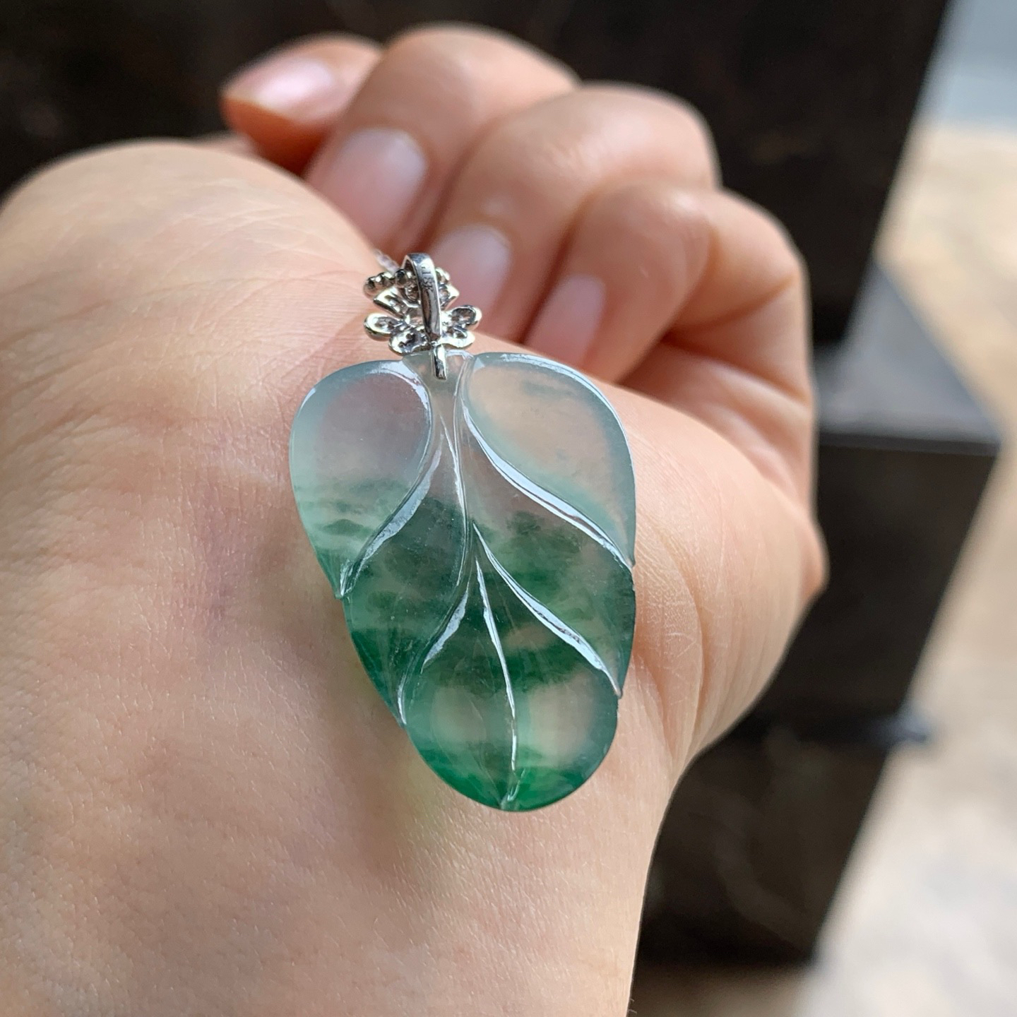 金扣绿花叶子^_^飘花灵韵