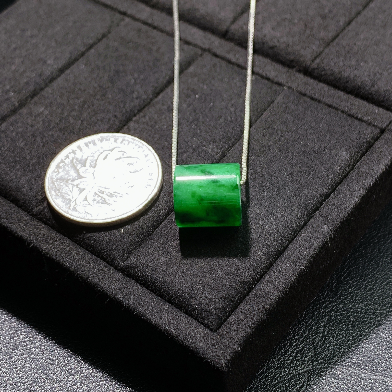 带色路路通吊坠 尺寸12.7-12.5-2毫米