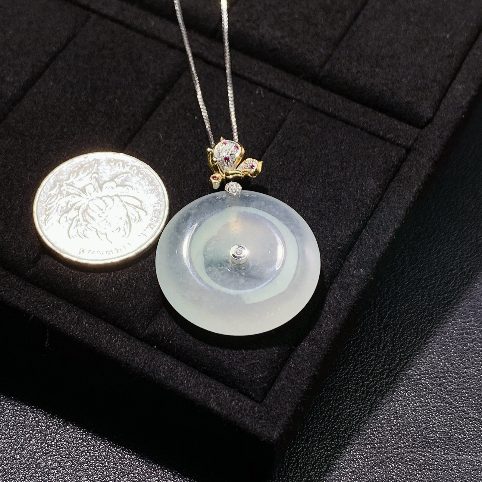 冰润起胶平安扣吊坠 尺寸39.5-29.3-6.1毫米