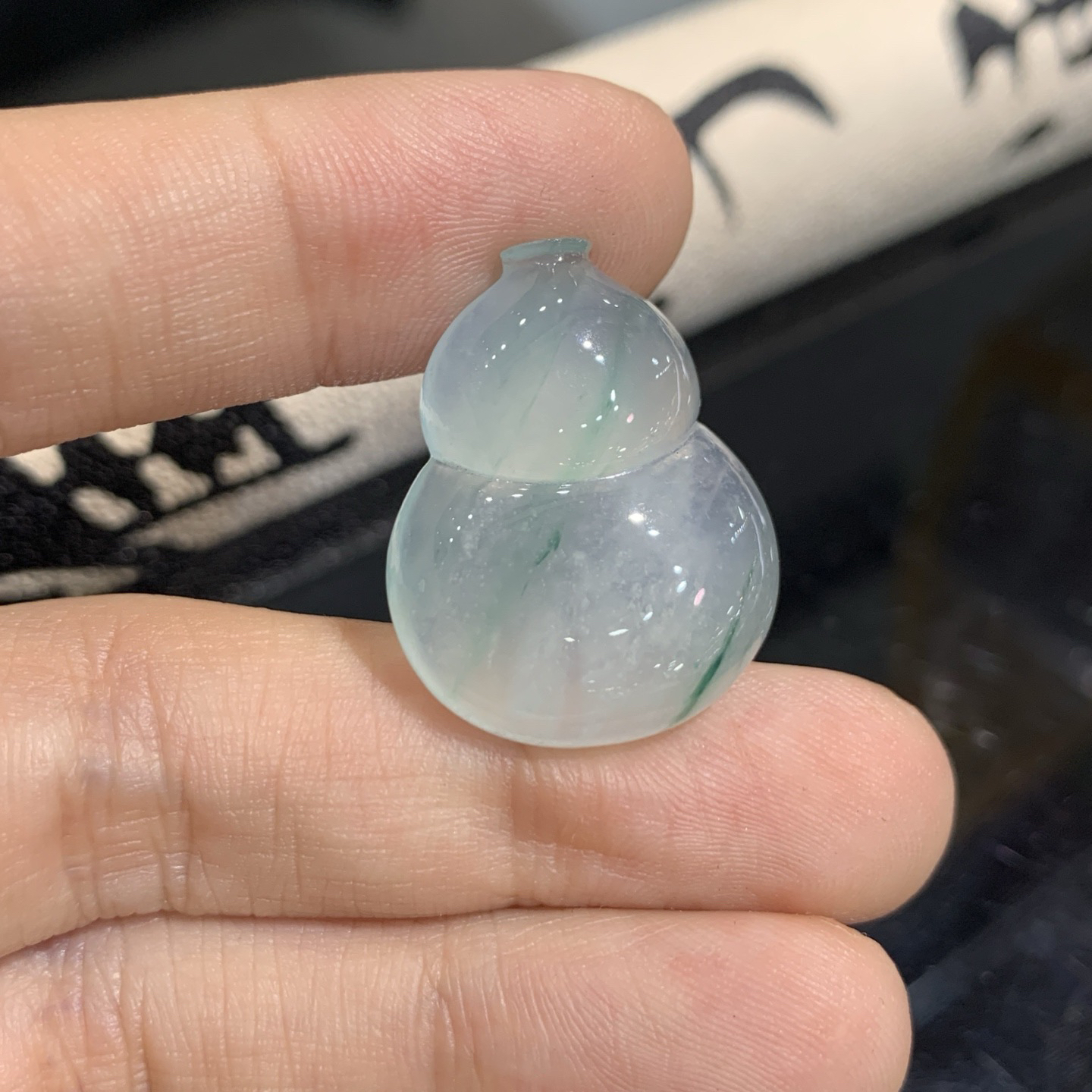 老坑冰润飘花葫芦吊坠 尺寸25-19.8-5.8毫米