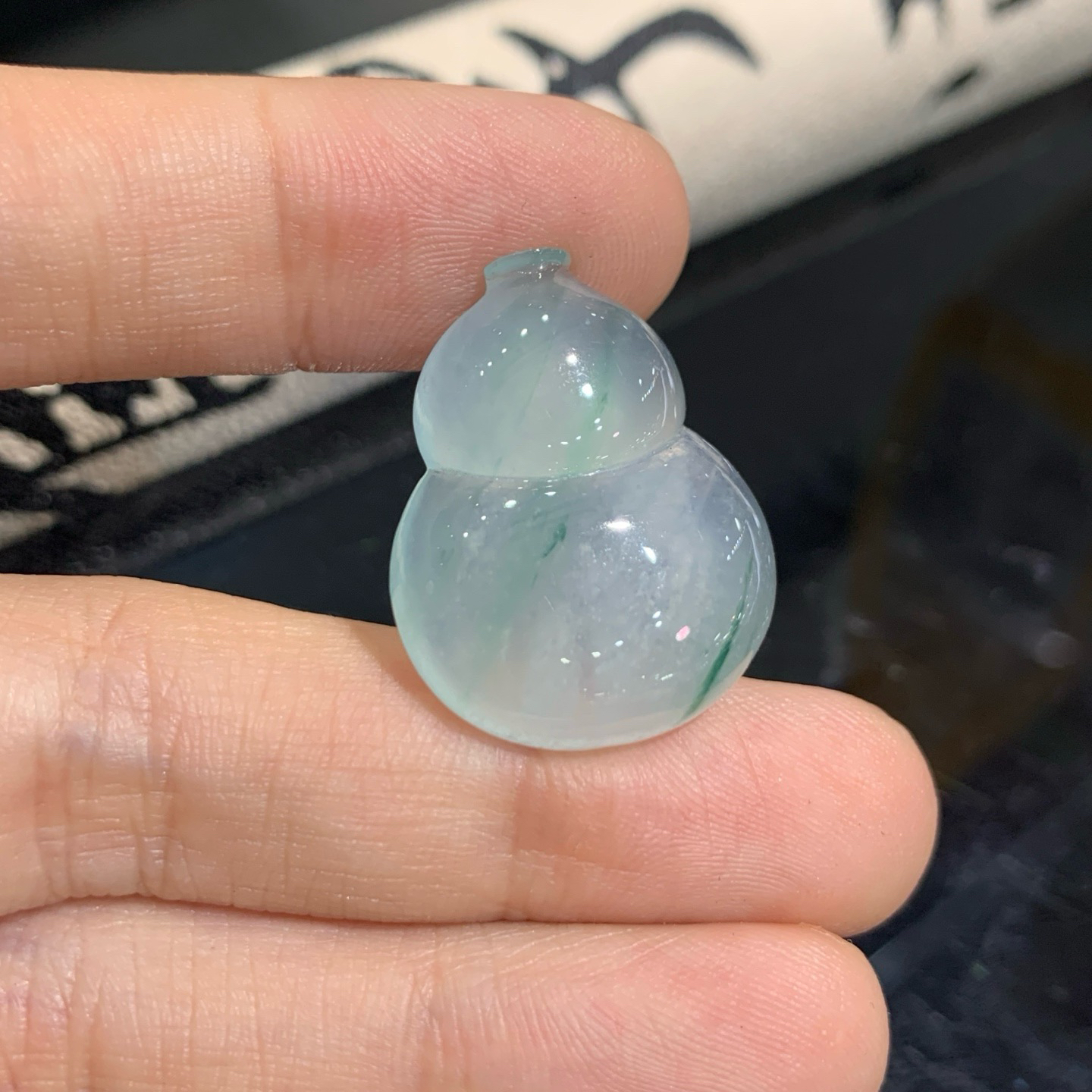 老坑冰润飘花葫芦吊坠 尺寸25-19.8-5.8毫米