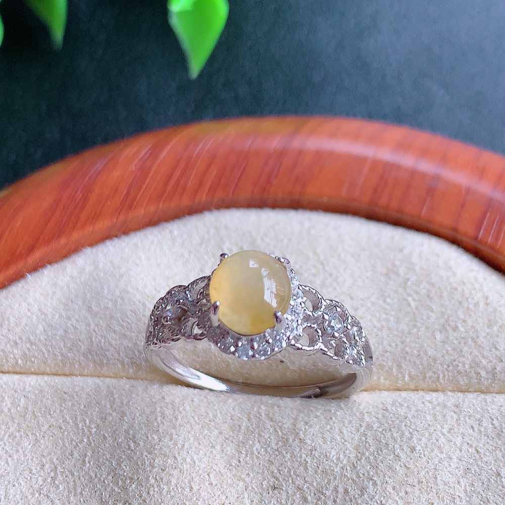 冰润黄翡精美环形翡翠戒指  玉质细腻  冰清玉润  飘花灵动  颜色漂亮  W502.18   内径