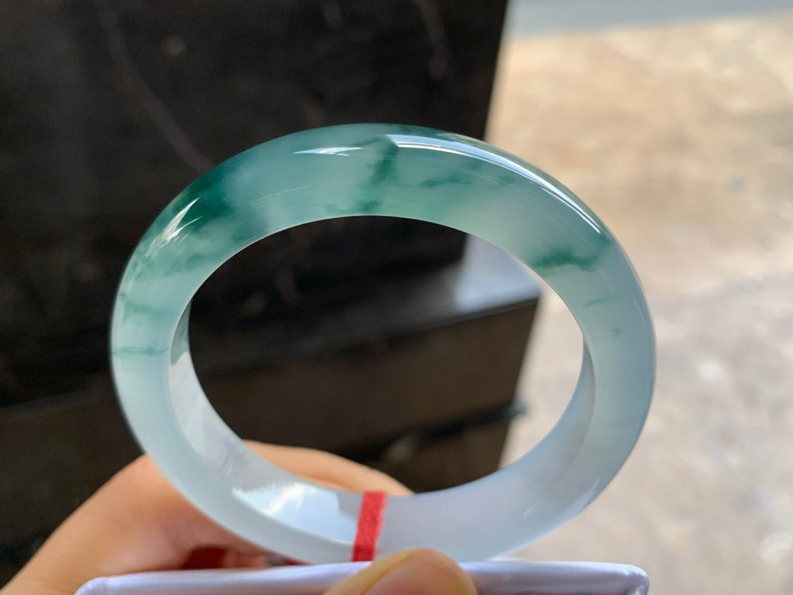 53.5-12-8.3

蓝花手镯^_^飘花灵韵 冰透