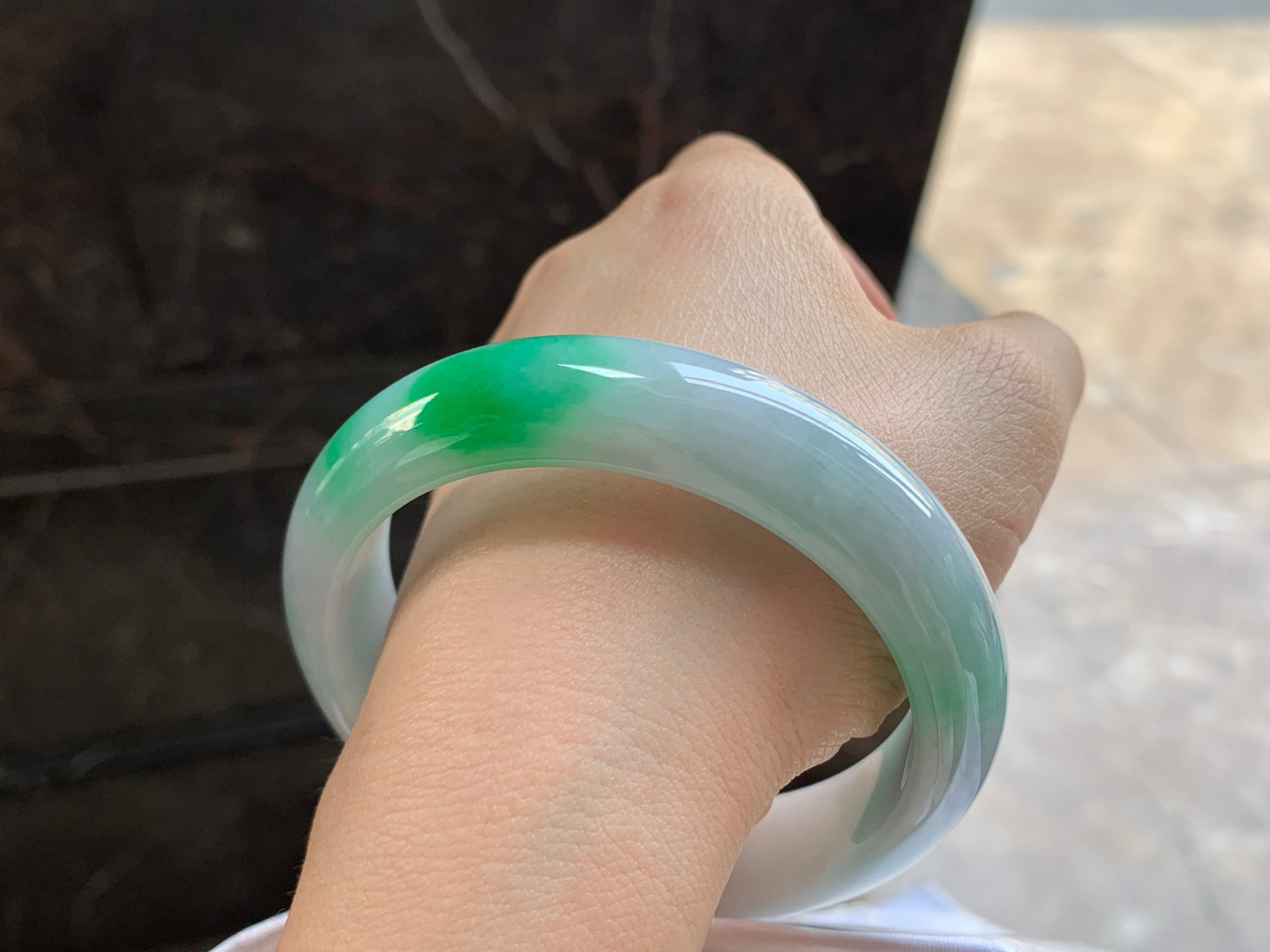 59-14.7-8.4

带色手镯^_^颜色鲜艳