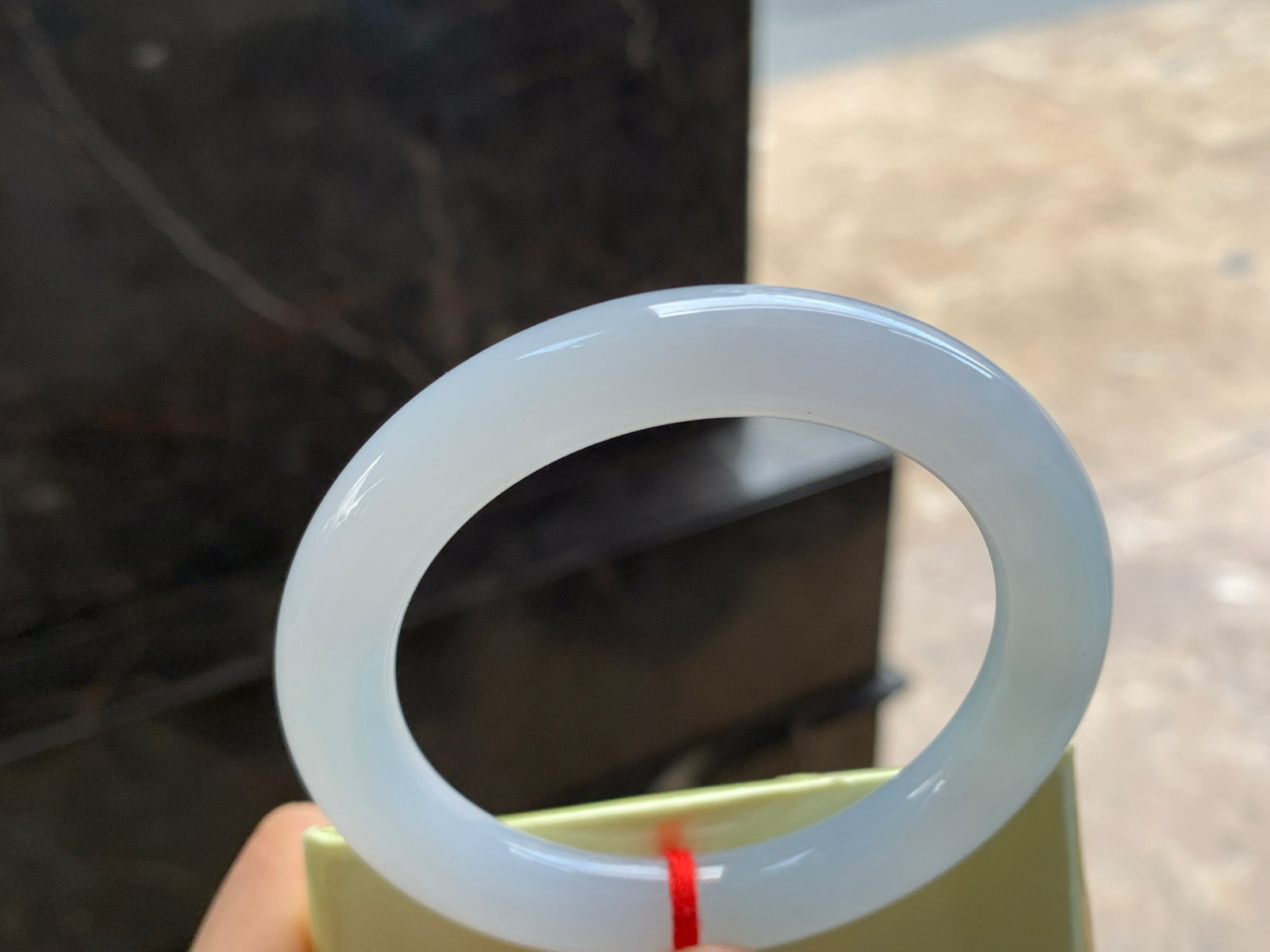 53-9.5
圆条手镯^_^玉质温润