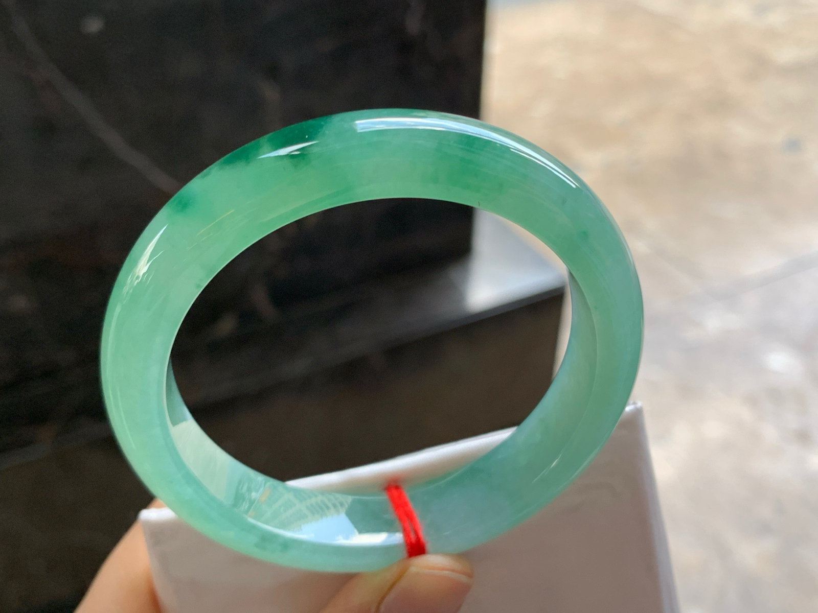 55-12-8.5

晴绿手镯^_^飘花灵韵