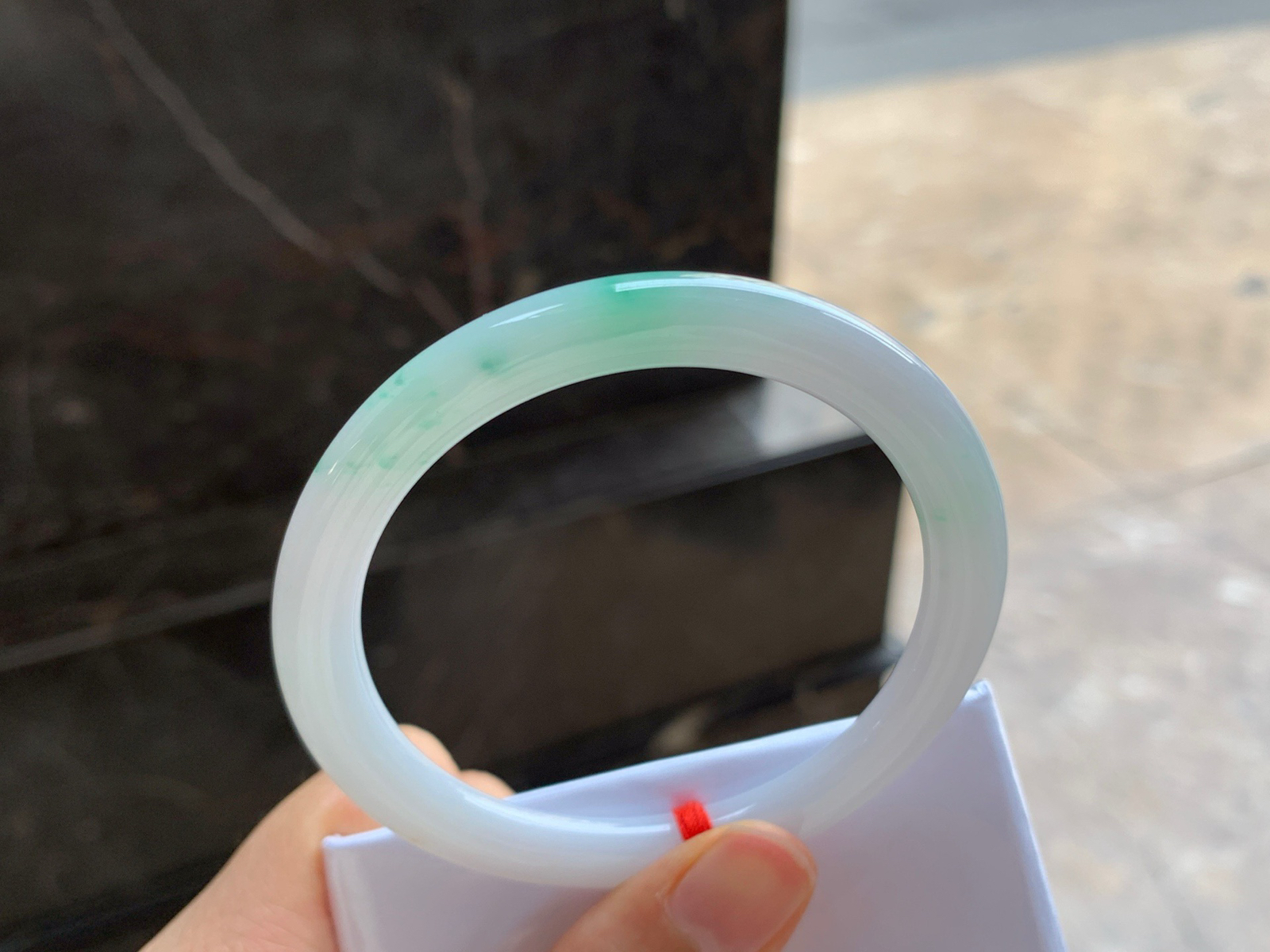 54-8

飘绿细条^_^色阳